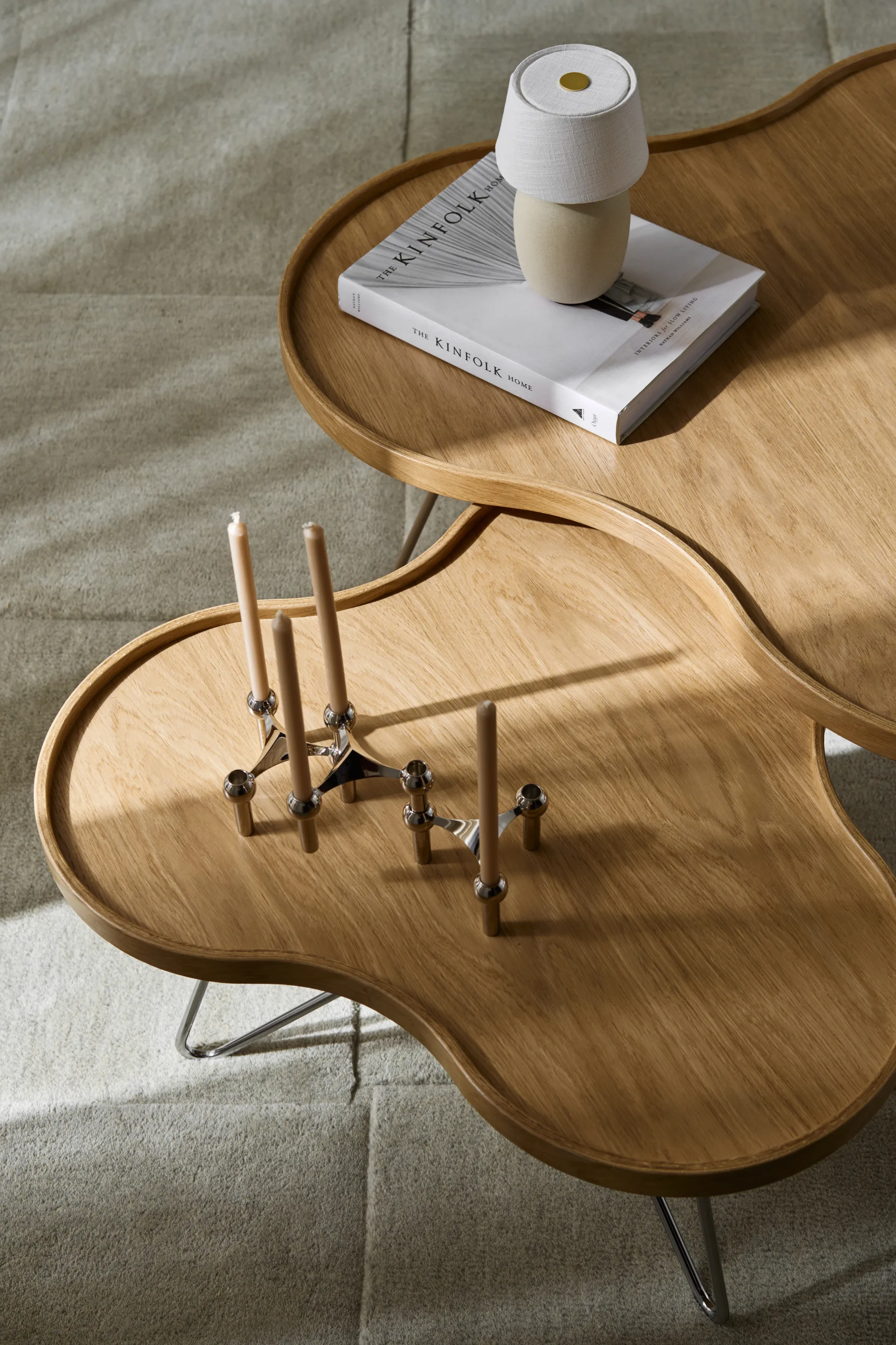 花瓣 边几/茶几/小桌子(纯色版） 62x66 cm, 天然橡木, 39cm, 铬合金底座 Swedese