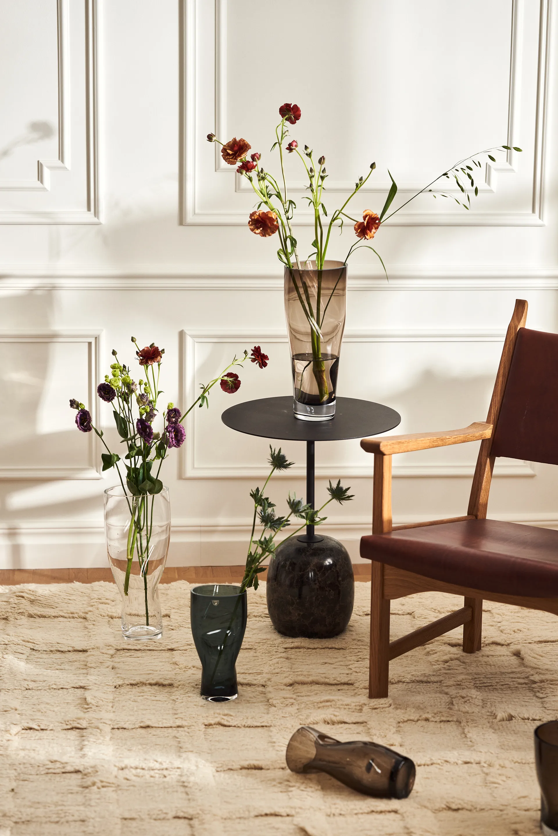 Caryngo 扶手椅, Oiled 自然木色-皮革 红色 褐色 Swedese