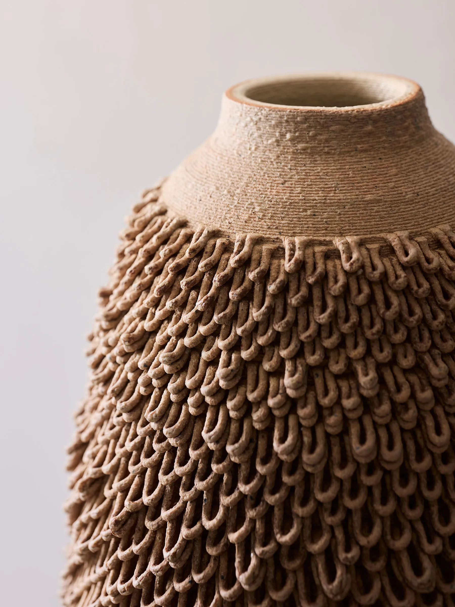 Aria 花瓶 大, 褐色 Tell Me More