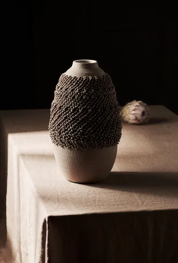 Aria 花瓶 大 - 褐色 - Tell Me More