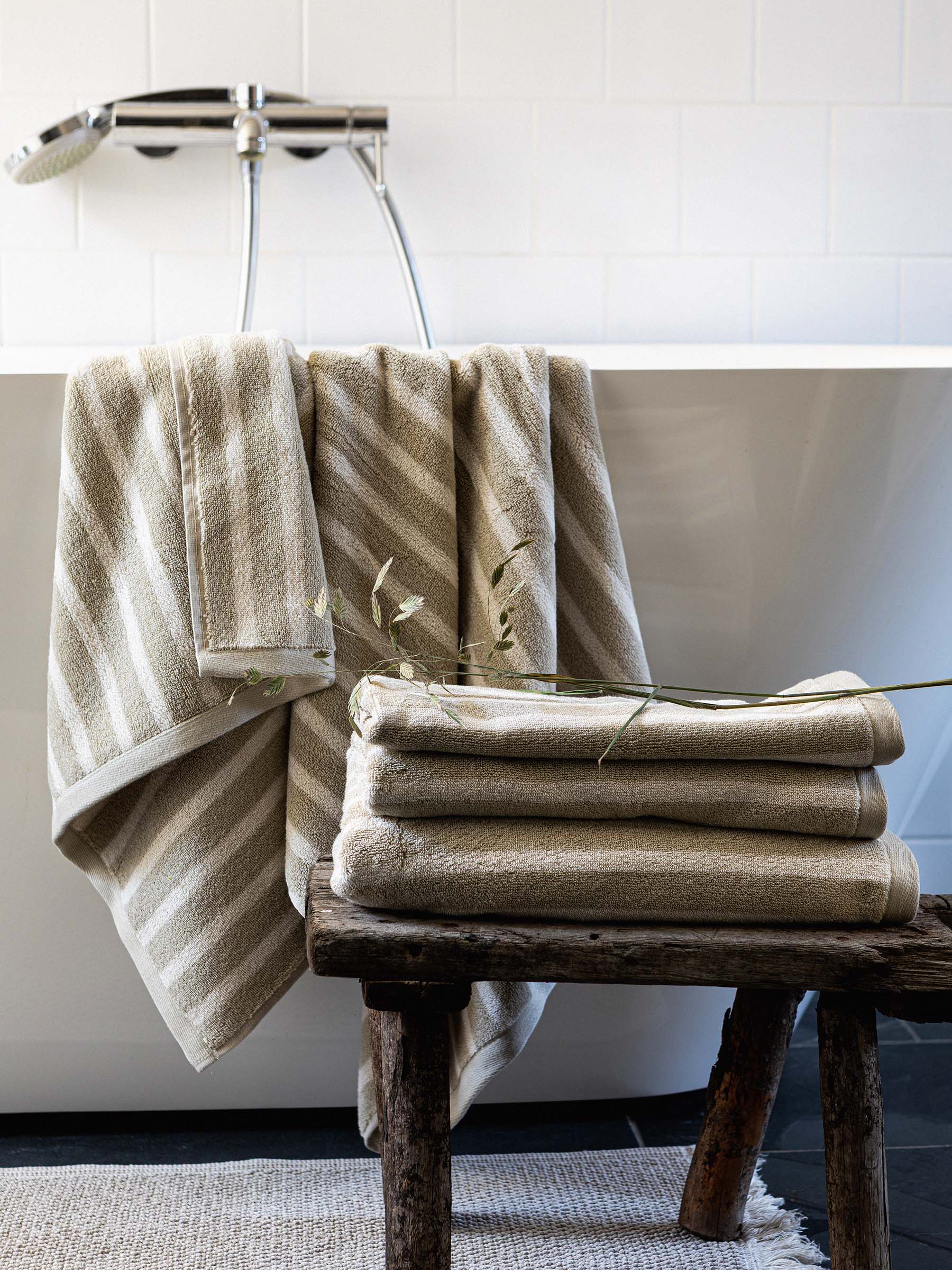 Bonnie 毛巾 50x70 cm, 米色 Tell Me More