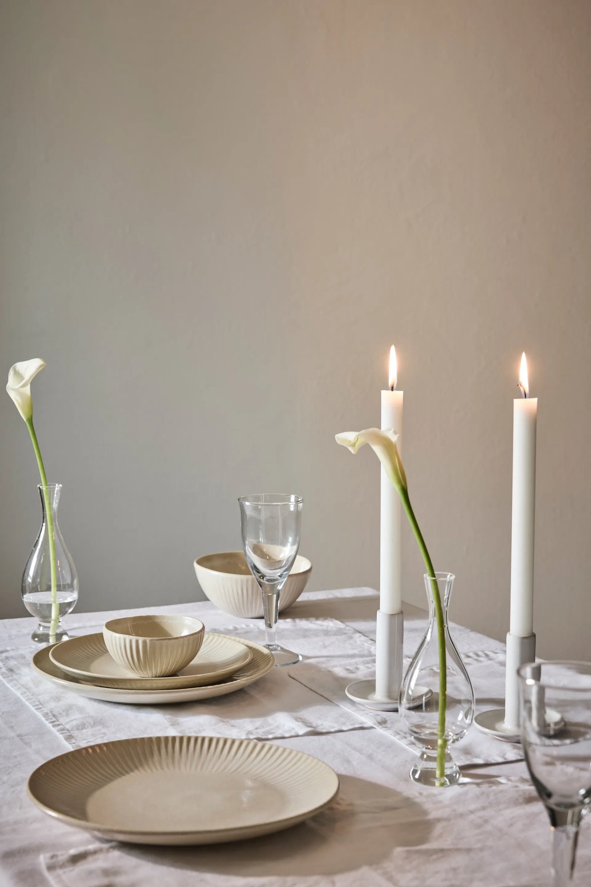 Granada 盘子 Ø26.5 cm, 奶油色 白色的-米色 Tell Me More