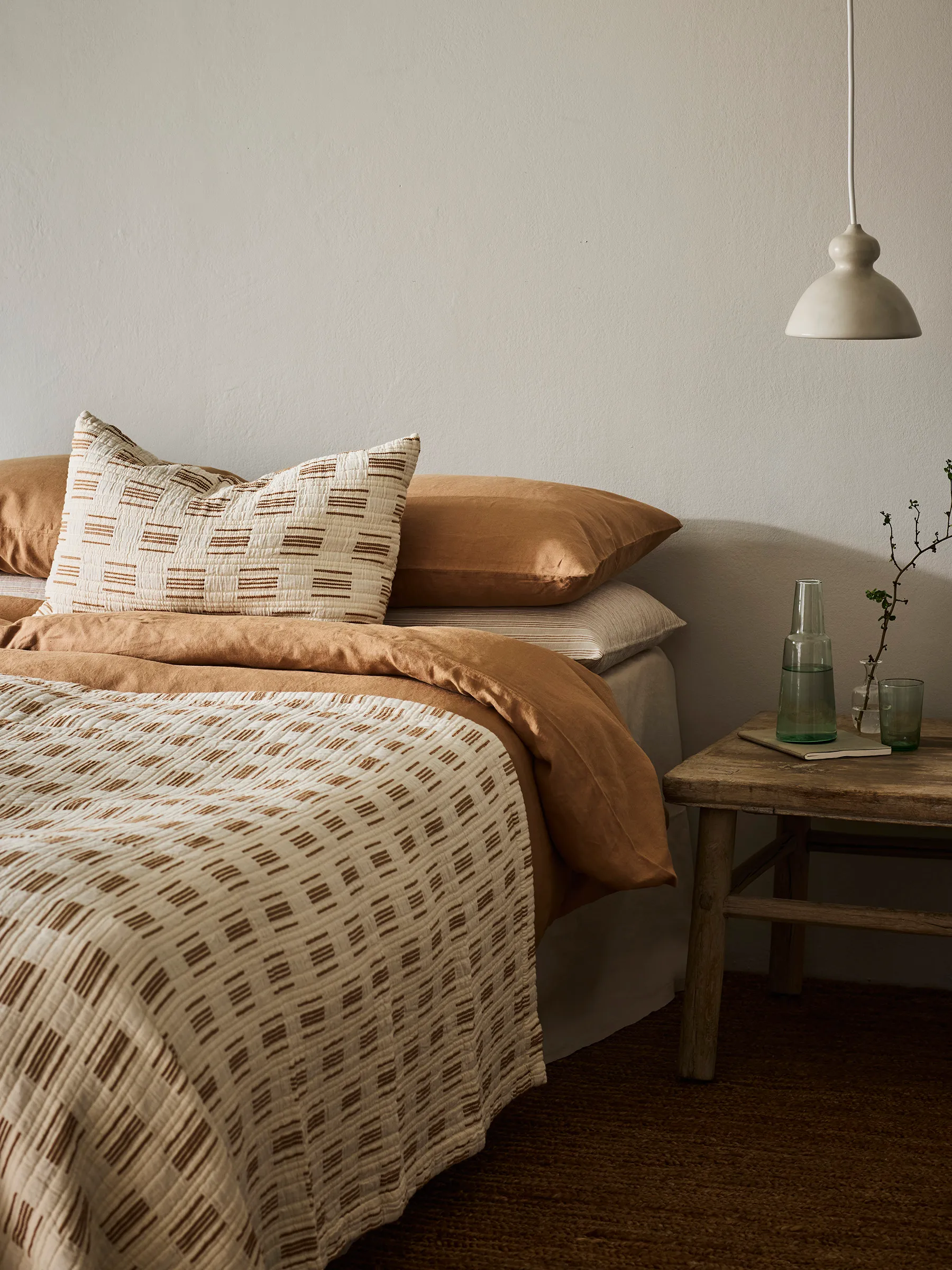 Julien 床罩 180x260 cm, 米白色-锈红色 红色 Tell Me More