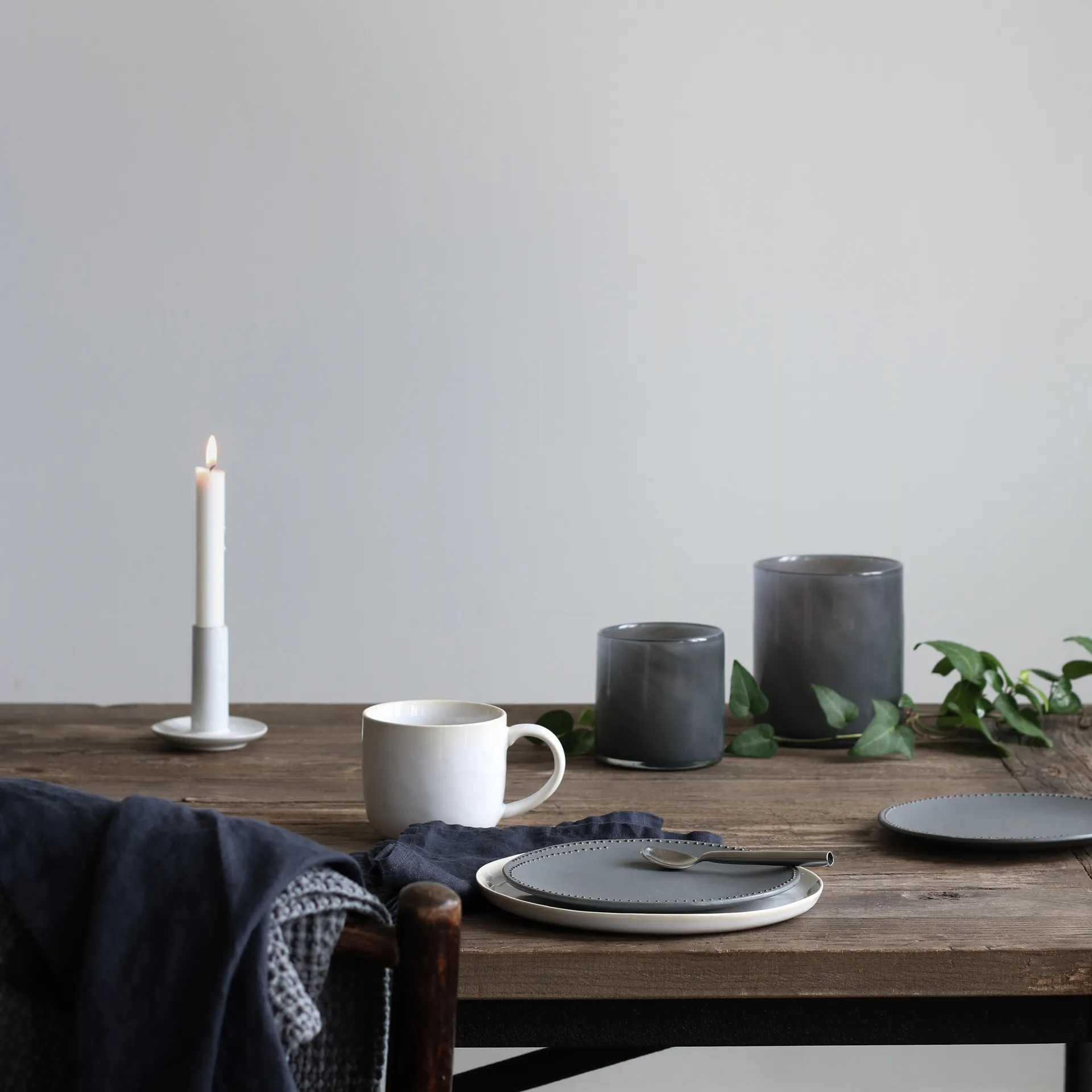 Lyric 烛台 S, Dark 灰色 Tell Me More