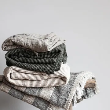 Miro披毯260x260cm - 森林色 - Tell Me More