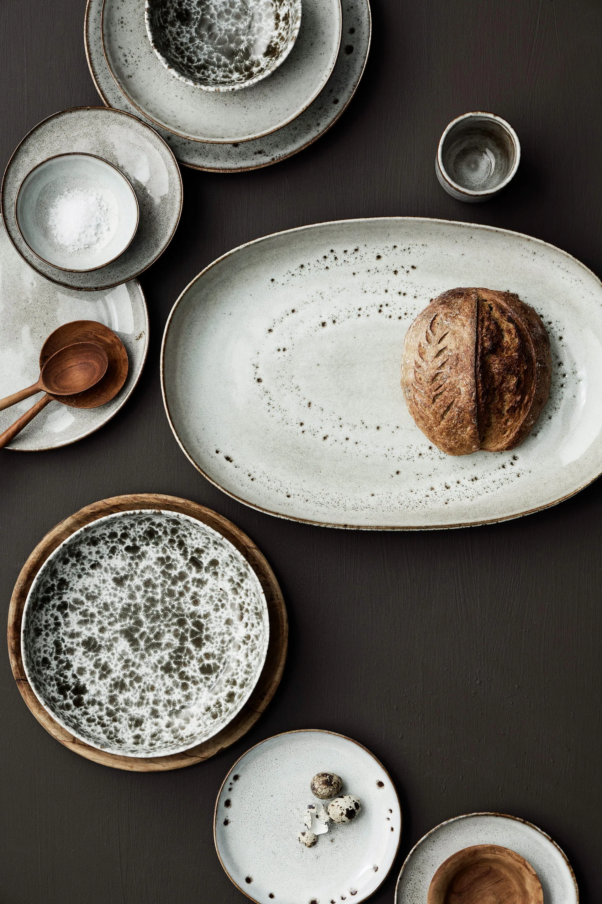 Taranto serving 盘子 large 28x43 cm, 米色 Tell Me More