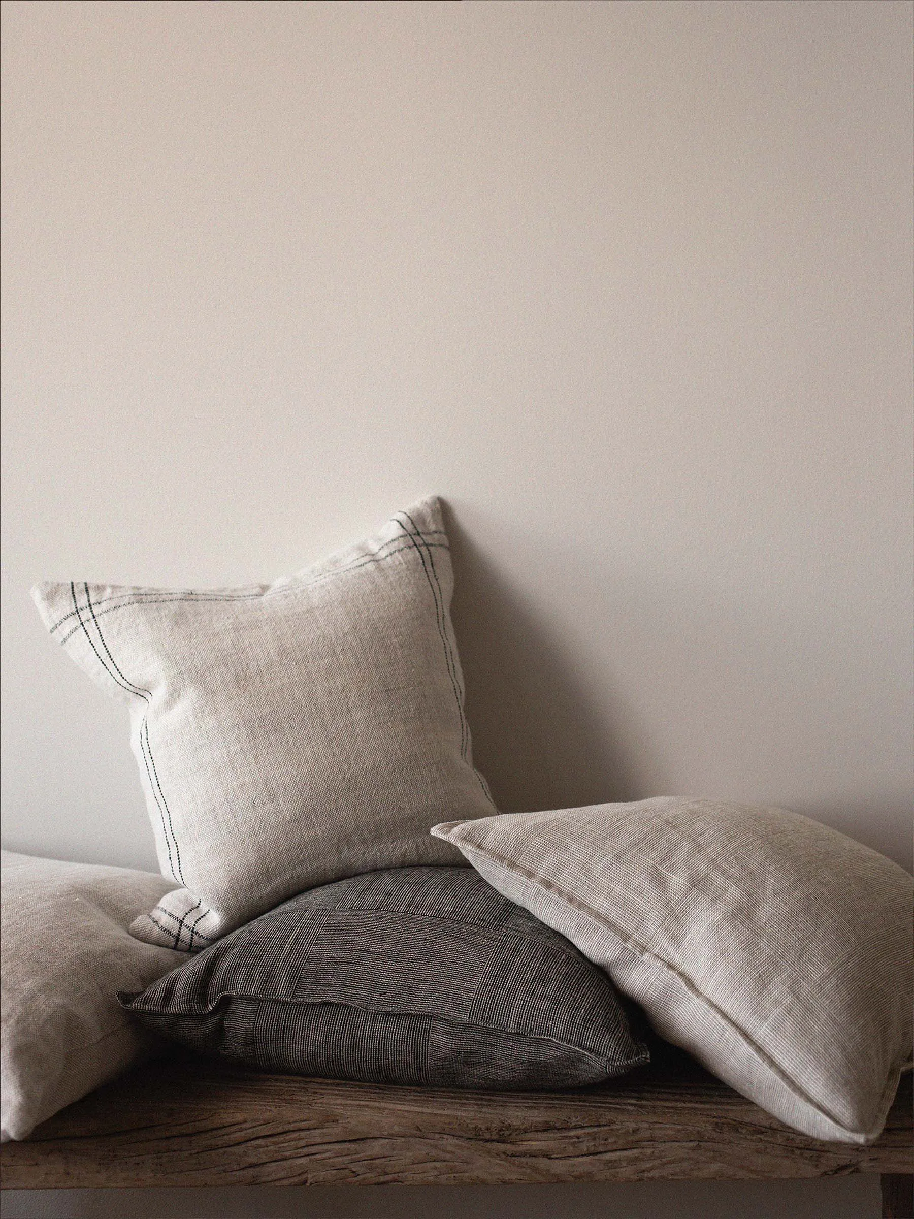 Theo 靠枕套 50x50 cm, 米色 Tell Me More