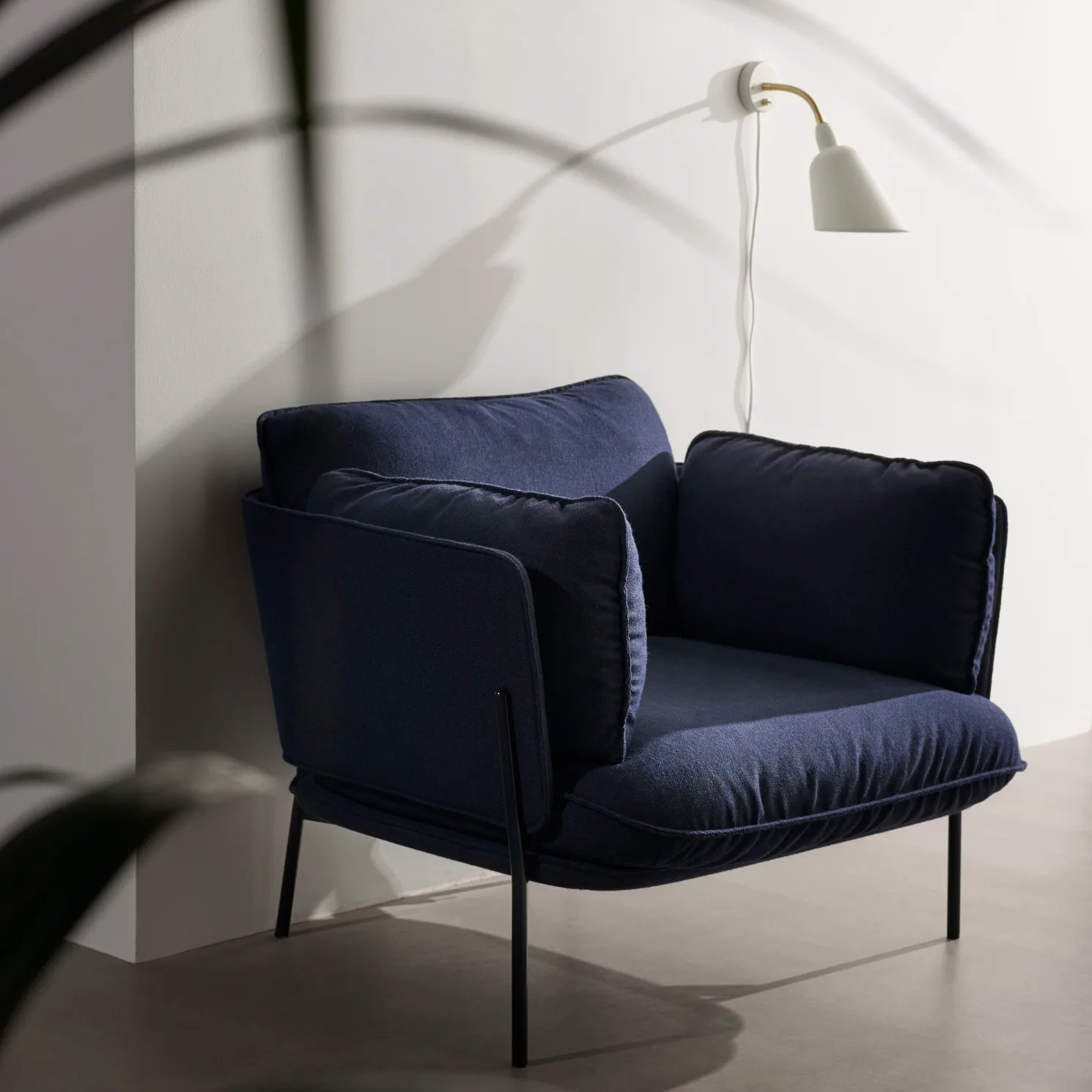 Bellevue AJ9 壁灯/床头灯, 经典白 & 黄铜 &Tradition