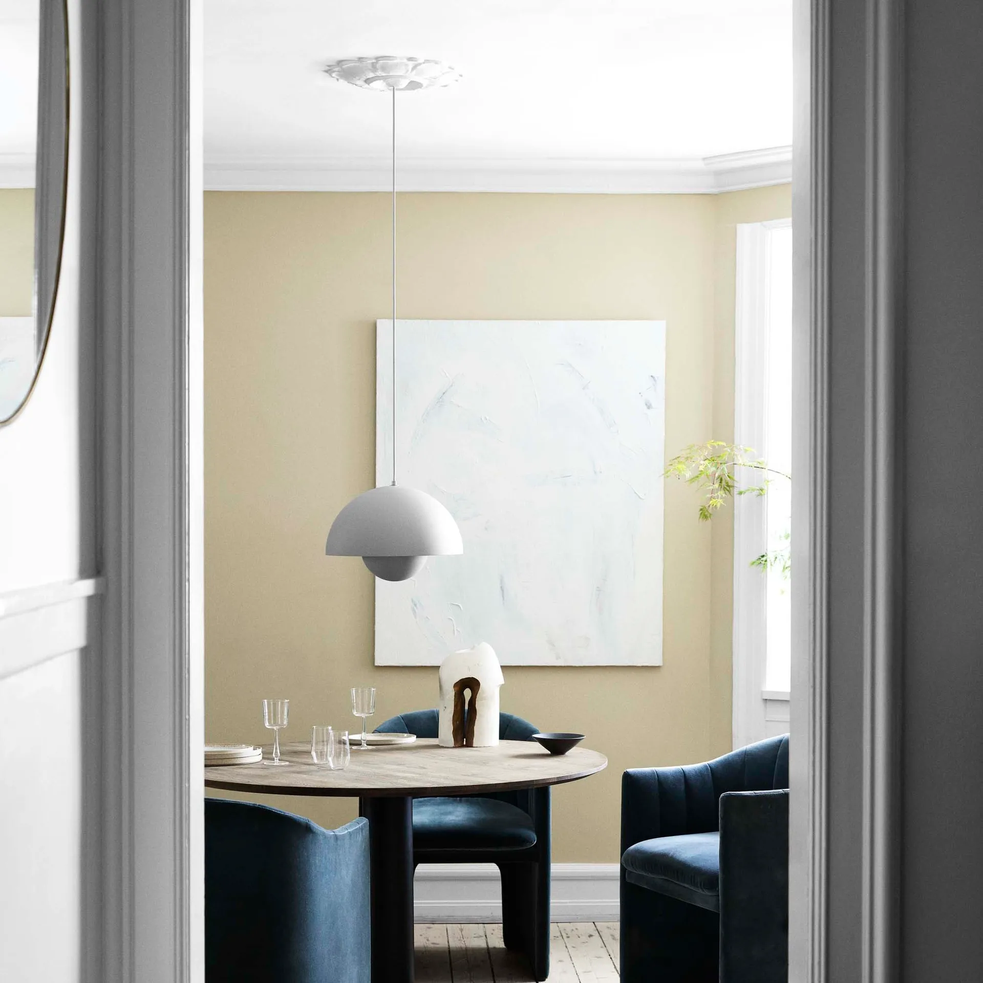 Flowerpot VP7 花苞灯/吊灯, 哑光浅灰 &Tradition