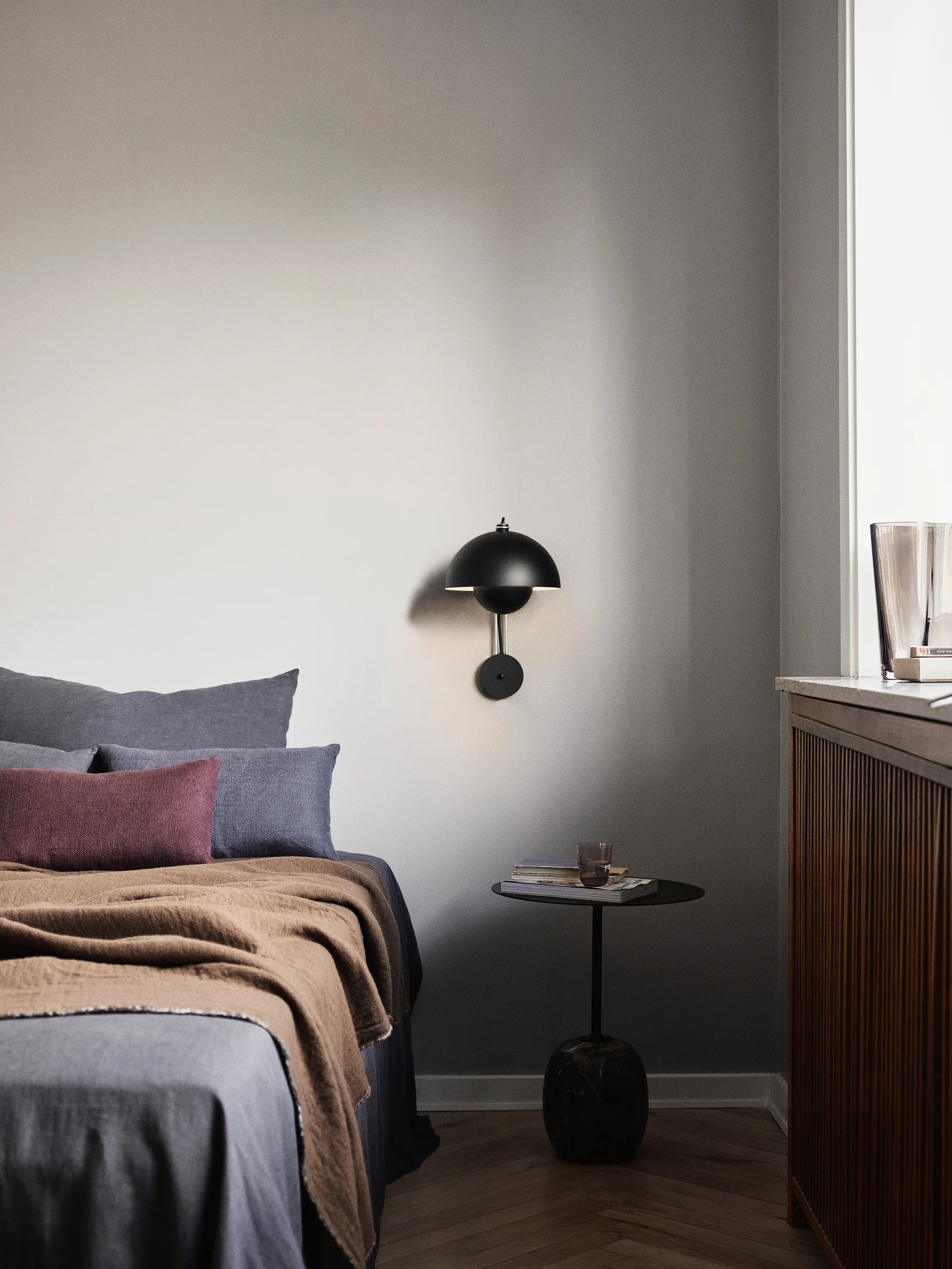 Flowerpot 壁灯/墙灯/花苞灯 VP8, 哑光黑 &Tradition