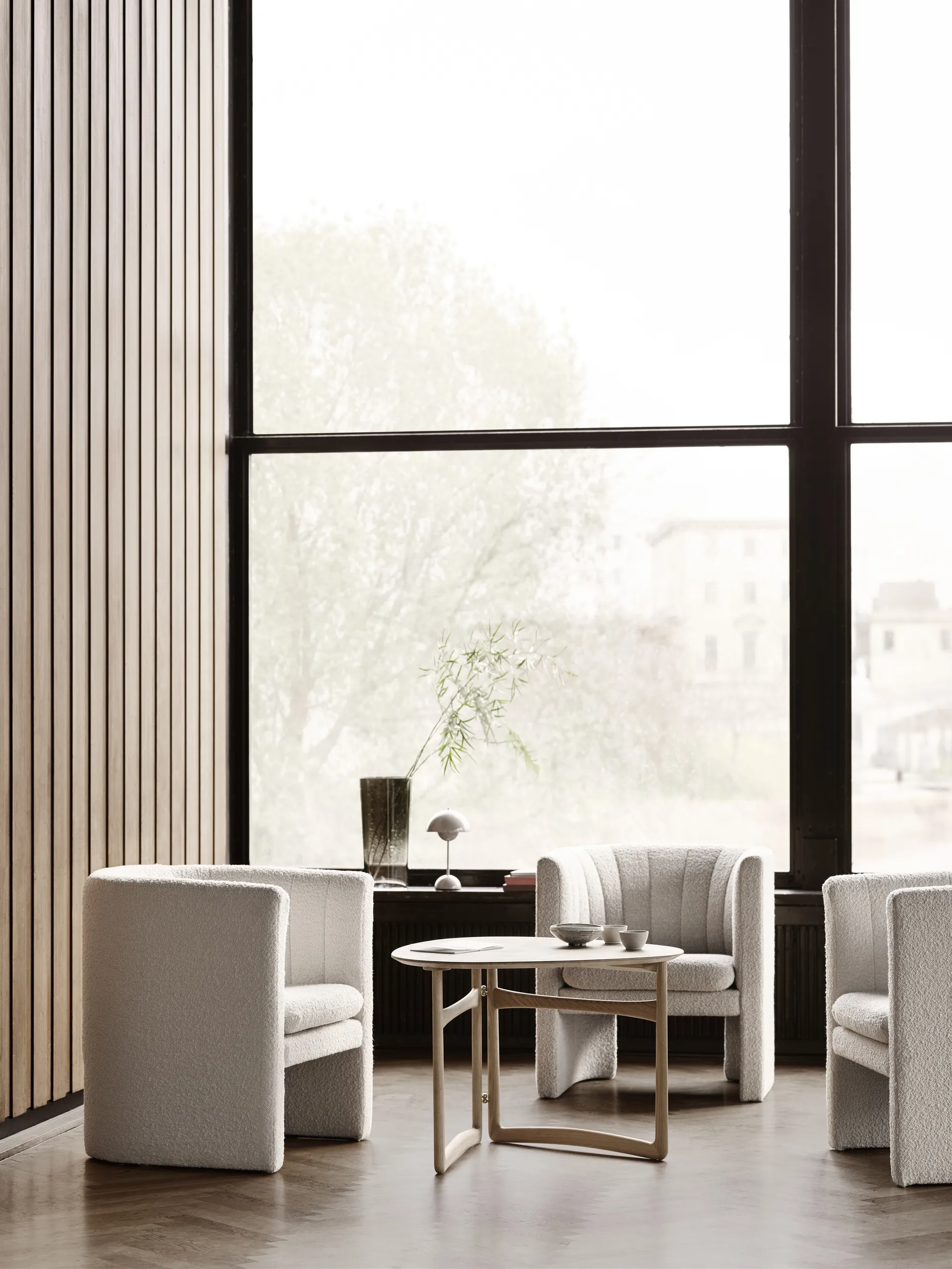 Flowerpot 便携台灯/床头灯 VP9, 灰米色 &Tradition