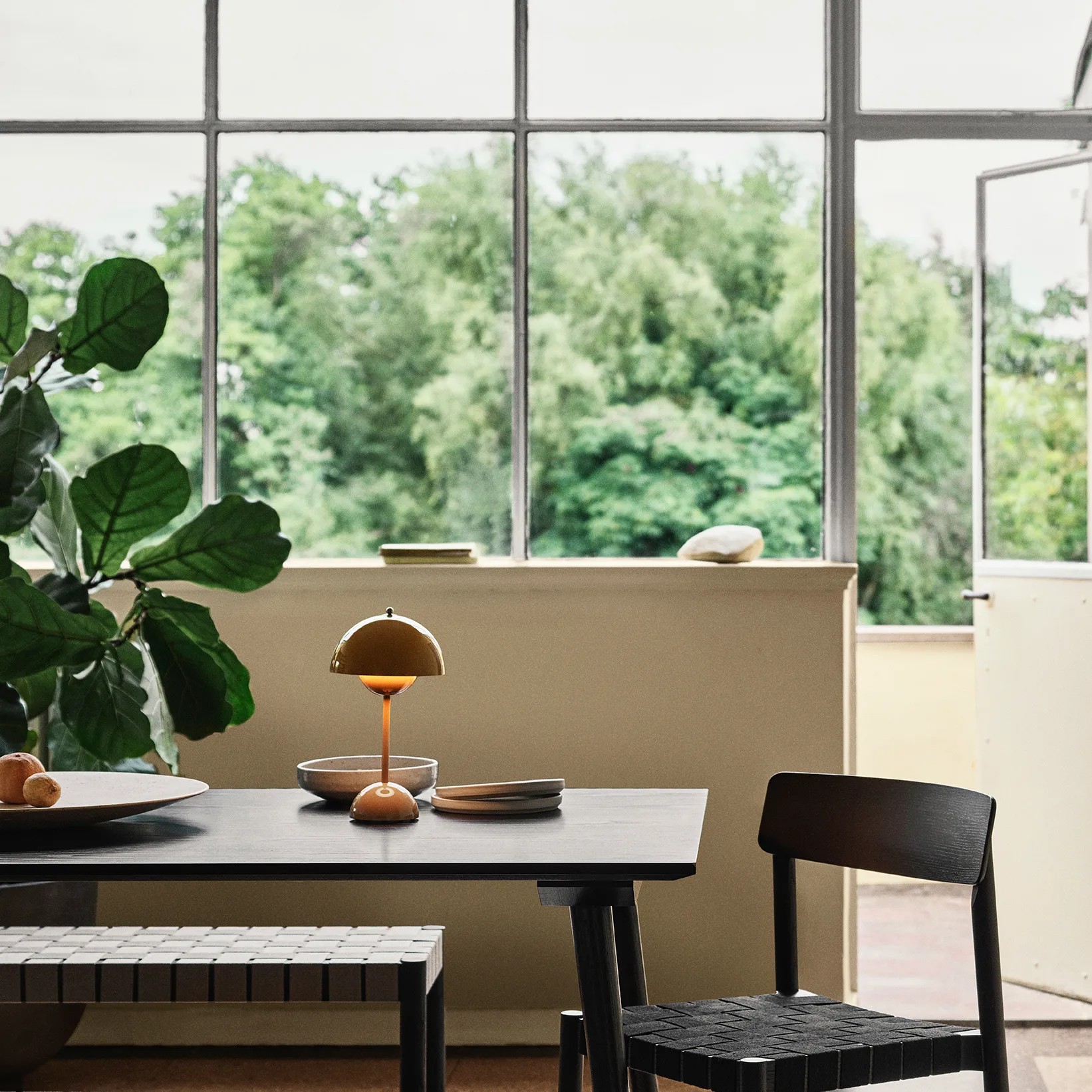 Flowerpot 便携台灯/床头灯 VP9, 芥末黄 &Tradition