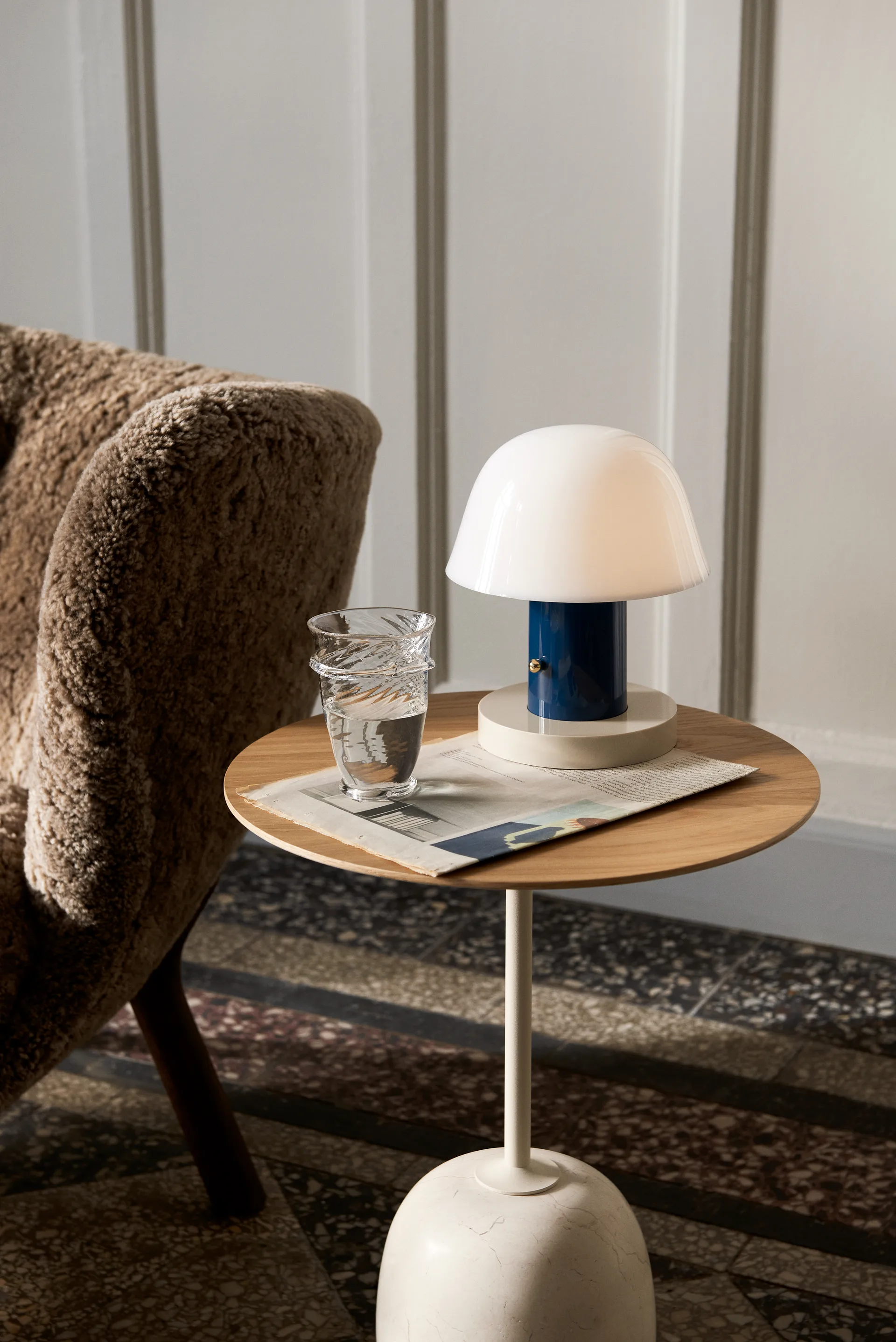 Lato 小边桌 LN8, 涂漆的 自然木色-Crema diva 大理石色 &Tradition