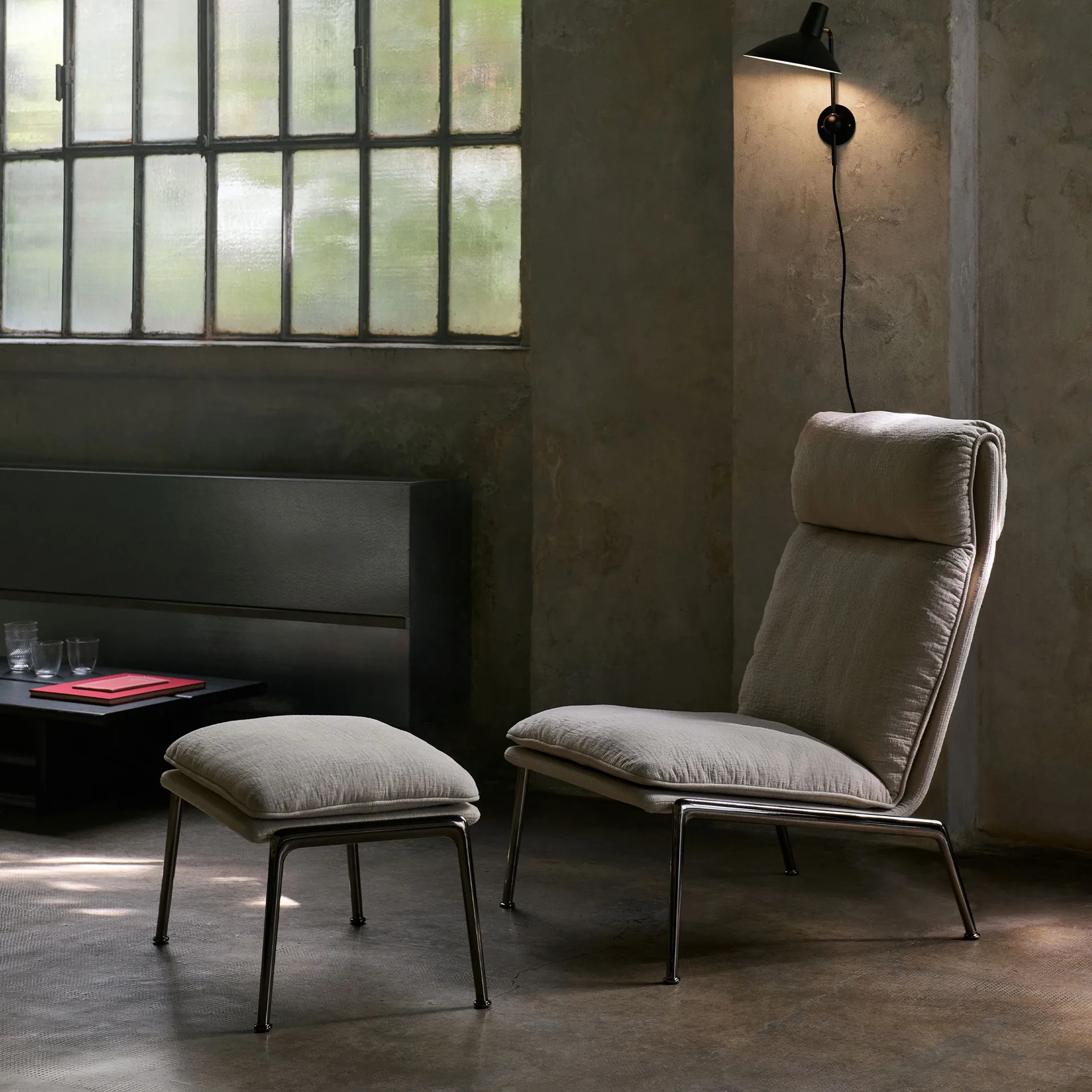 Muno LN16 High back lounge 椅子, Dark 镀铬色-Cifrado 0221 &Tradition