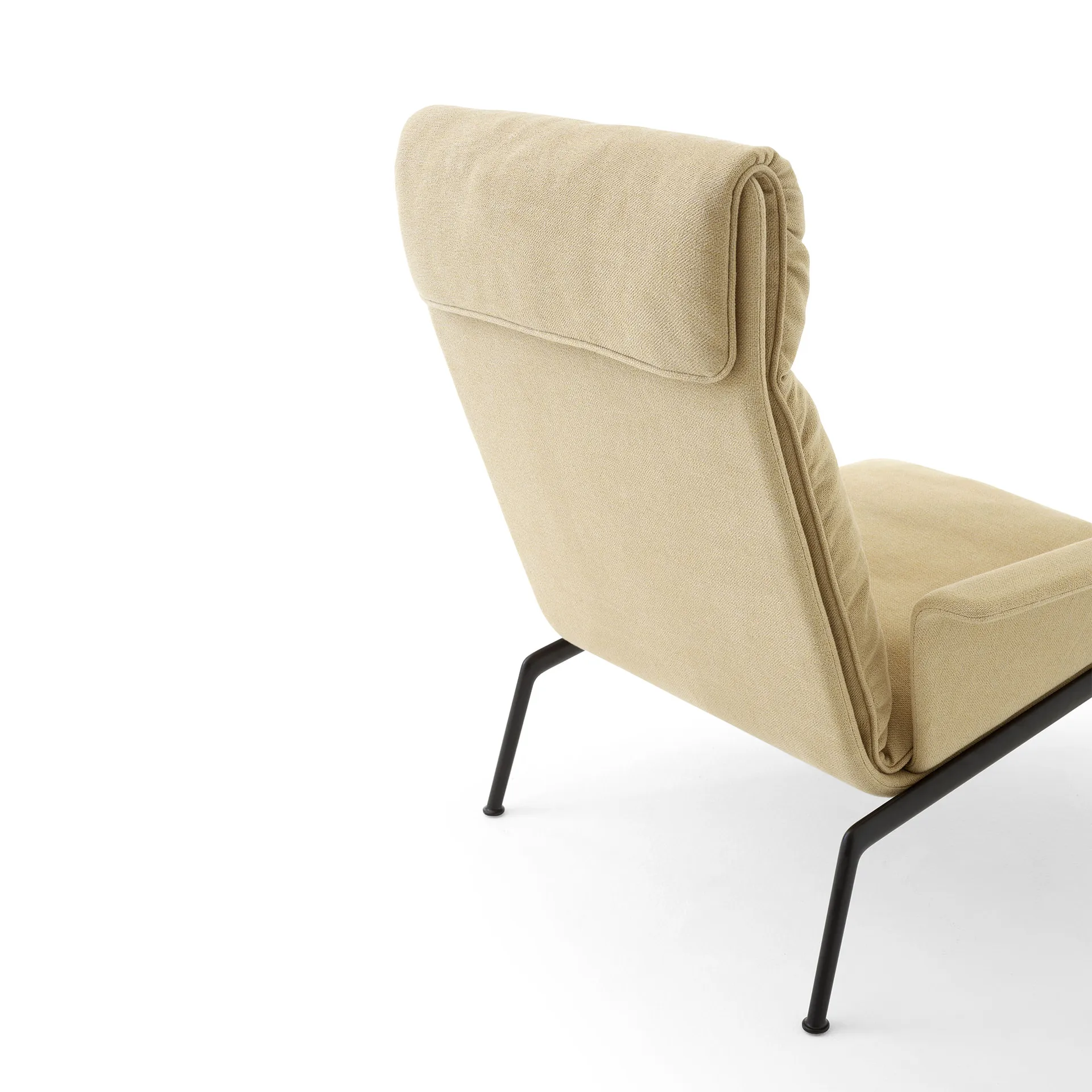 Muno LN17 High back lounge 椅子, Warm 黑色-Clay 0007 &Tradition