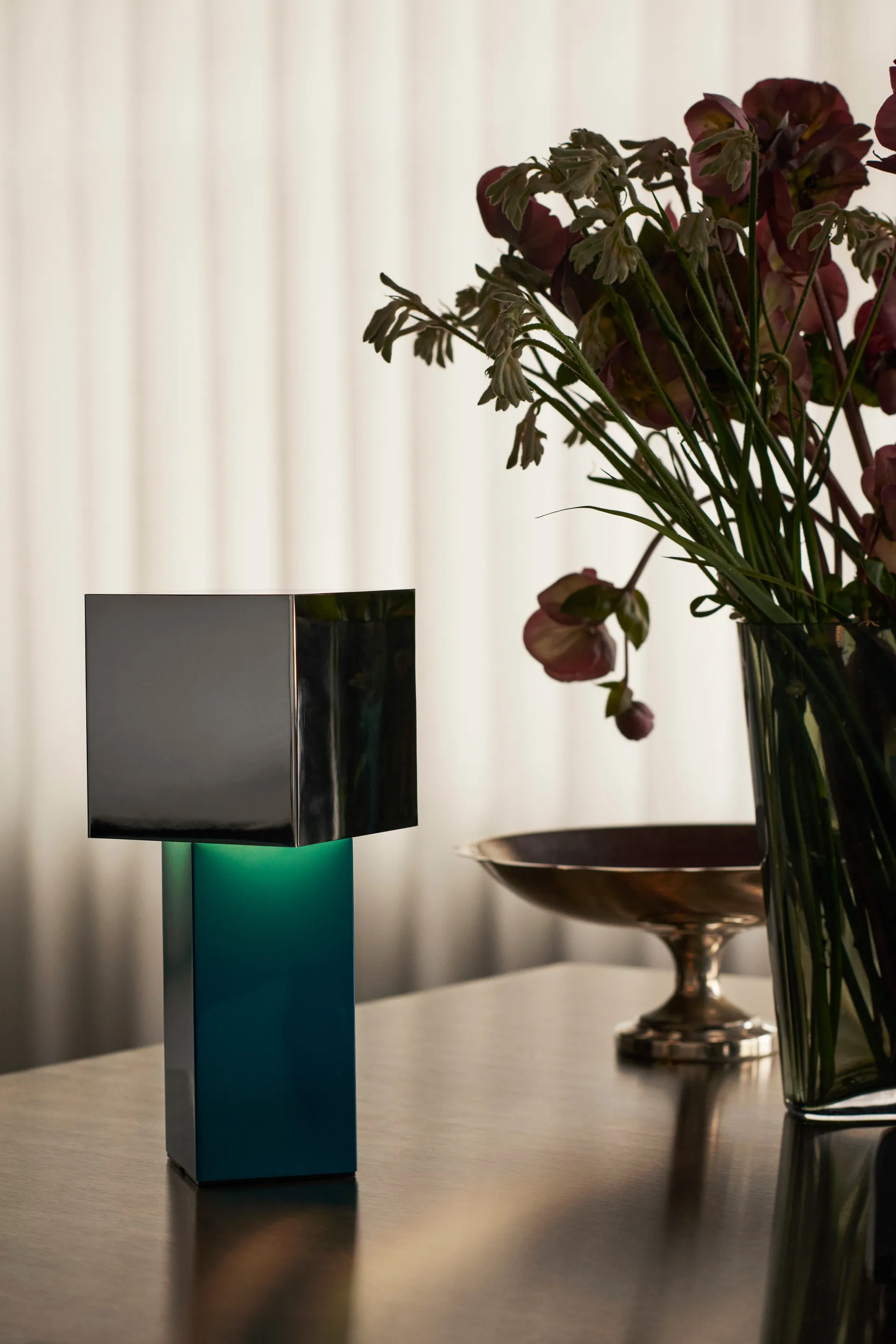 Pivot ATD7 可携带便捷式台灯, Blue silver &Tradition