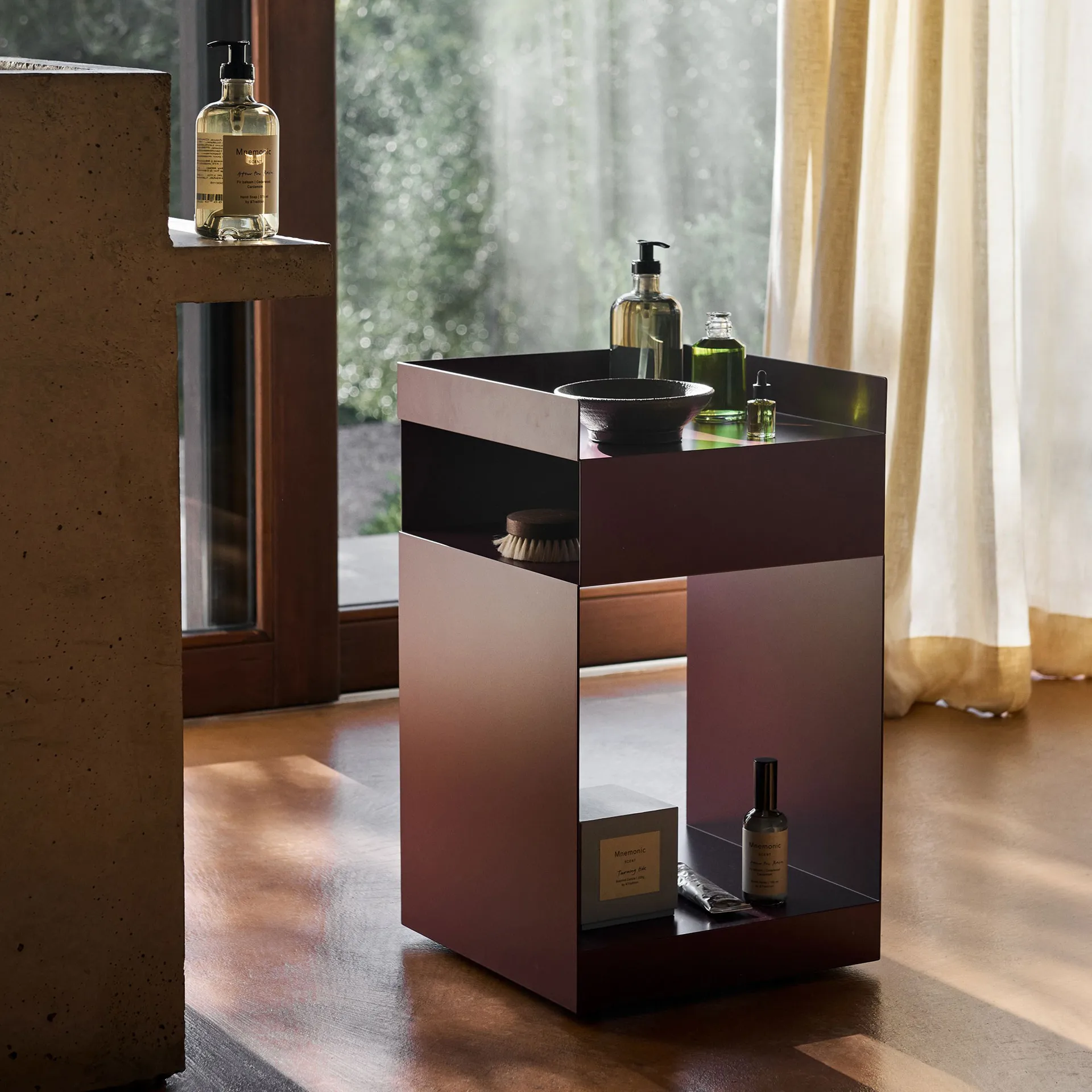 Rotate SC73 可移动收纳边桌, Dark 李紫 &Tradition