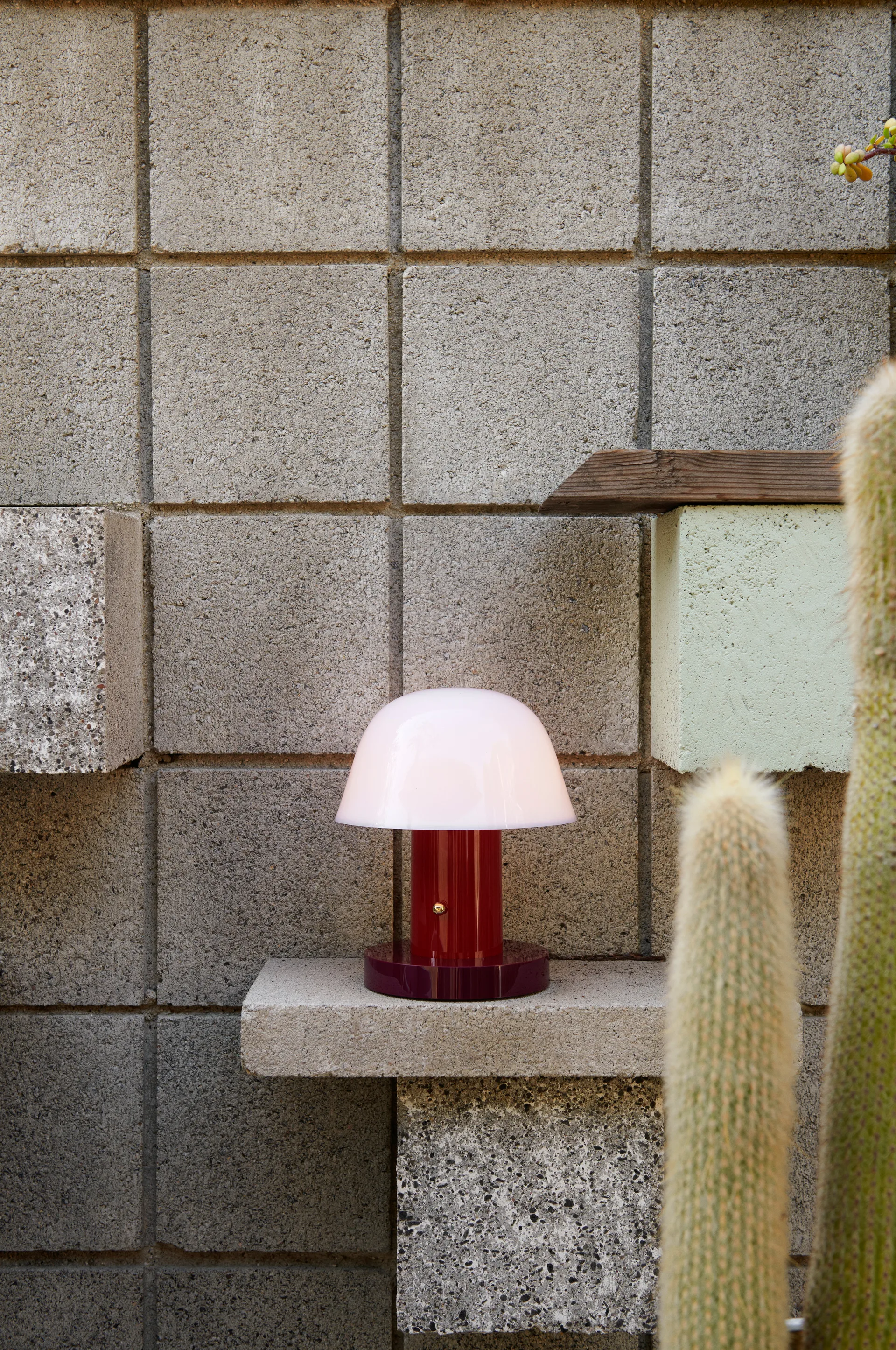 Setago JH27 蘑菇台灯/床头小夜灯, 栗色-葡萄紫 &Tradition