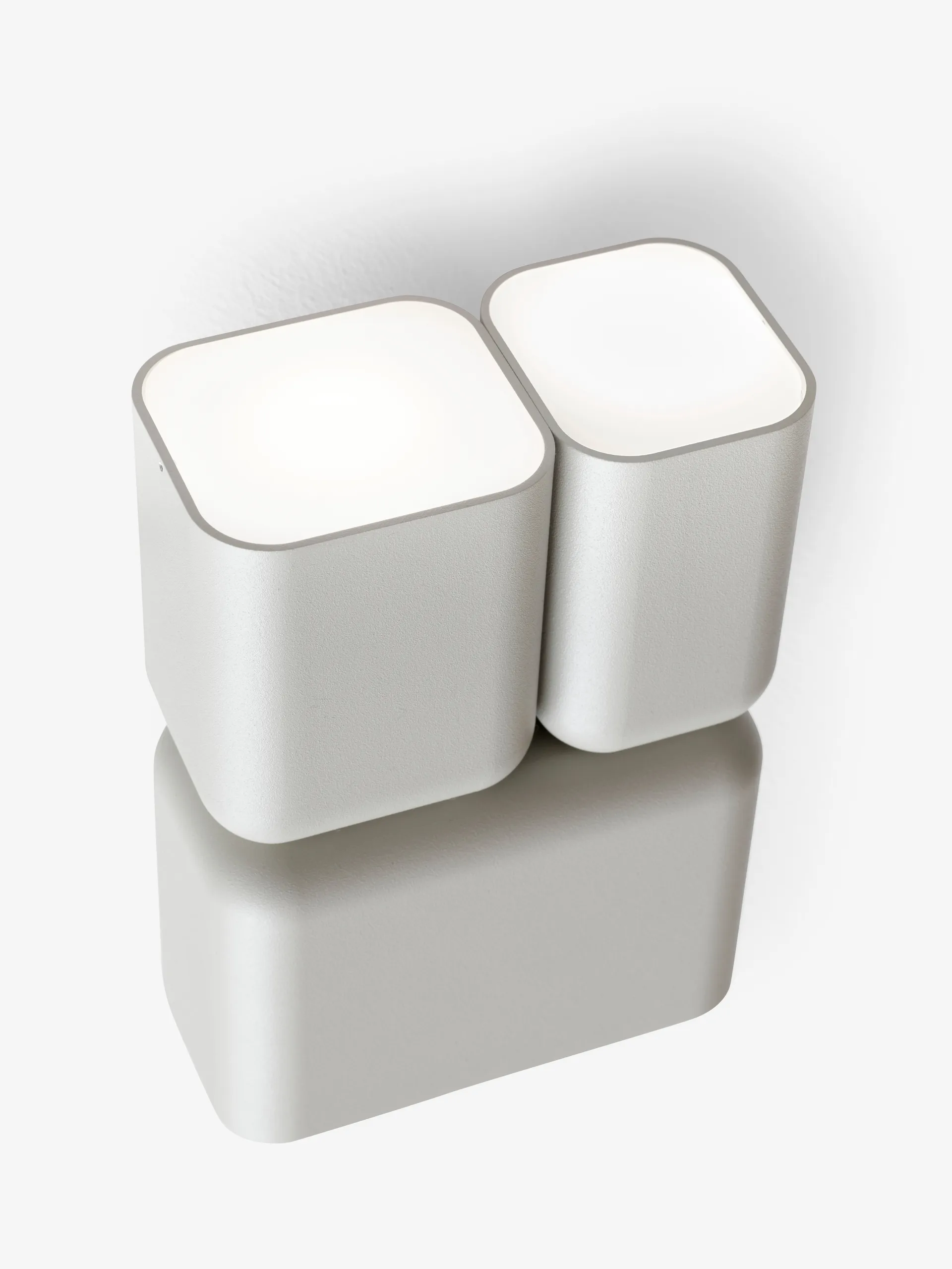 Tabata LN10 壁灯/床头灯/小夜灯, 丝灰色 &Tradition