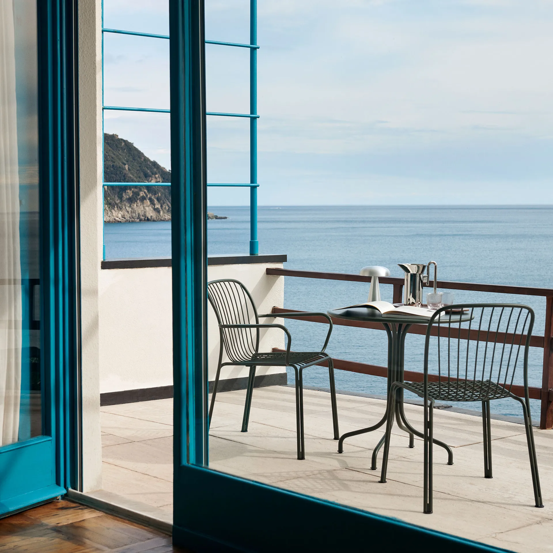 Thorvald SC96 咖啡桌 Ø70 cm, Bronze 绿色 &Tradition