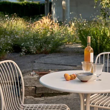 Thorvald SC96 咖啡桌 Ø70 cm - 象牙白 - &Tradition