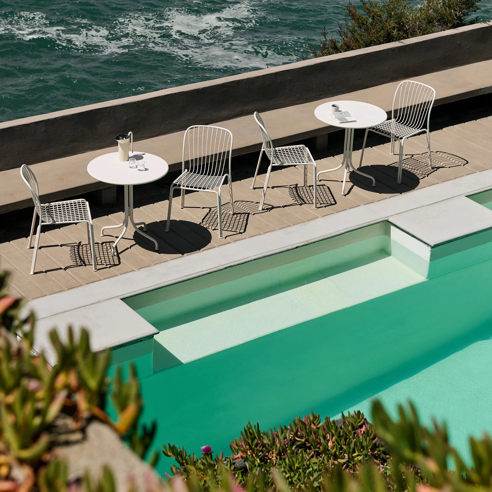 Thorvald SC96 咖啡桌 Ø70 cm, 象牙白 &Tradition