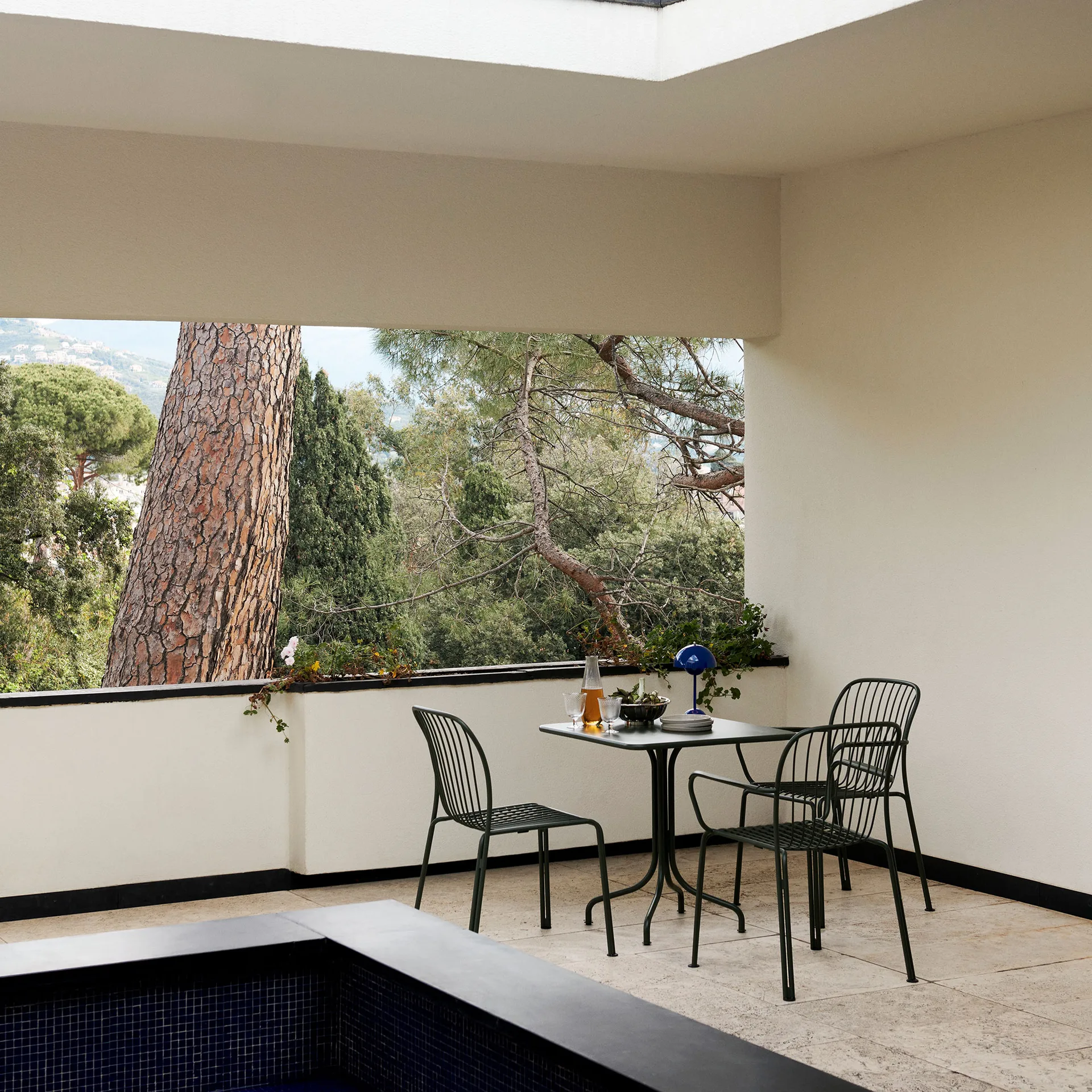 Thorvald SC97 咖啡桌 70x70 cm, Bronze 绿色 &Tradition