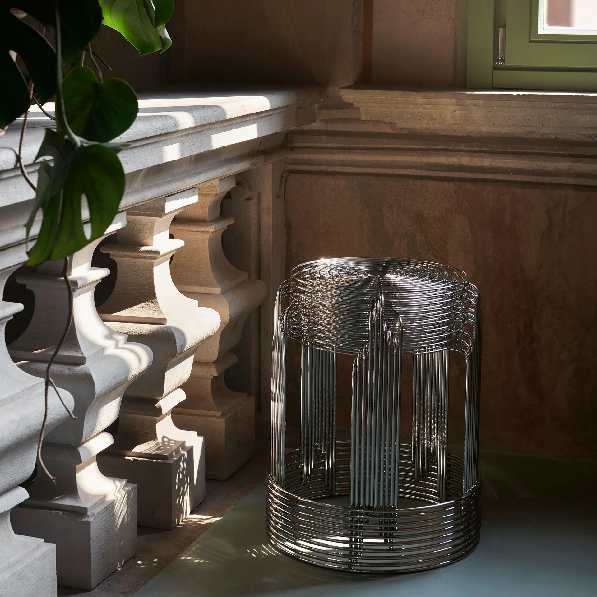 Wire VP11 凳子, 不锈钢 &Tradition