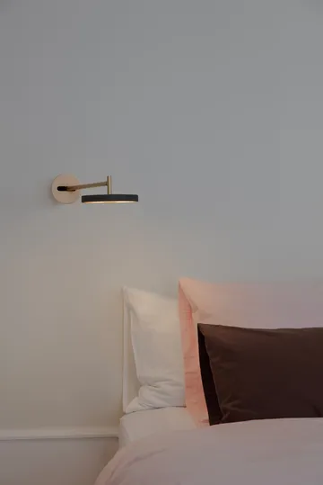 Asteria Wall 极简壁灯 - 长款_黑色配黄铜 - Umage
