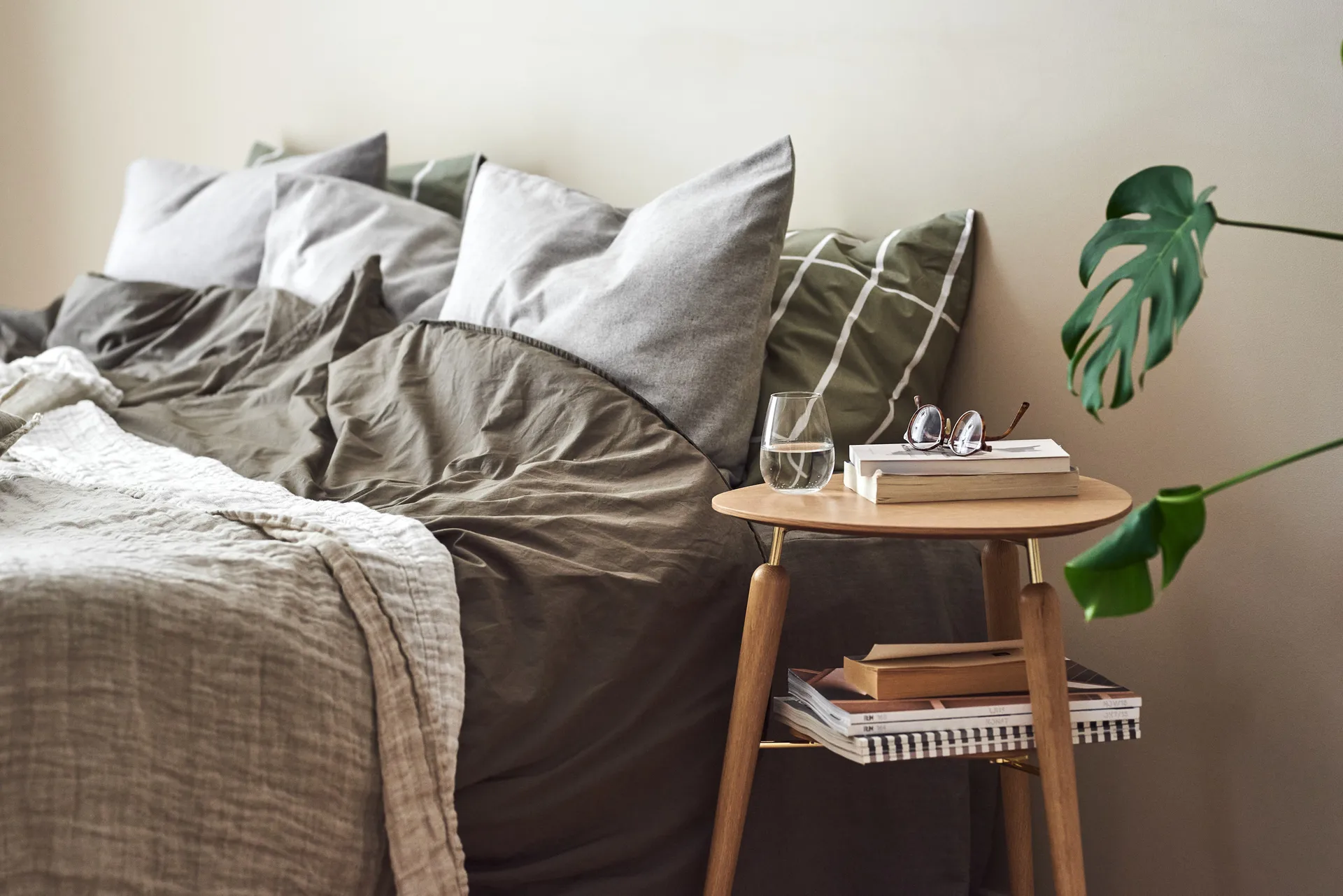 My Spot sido 桌子, Oak-bronze Umage