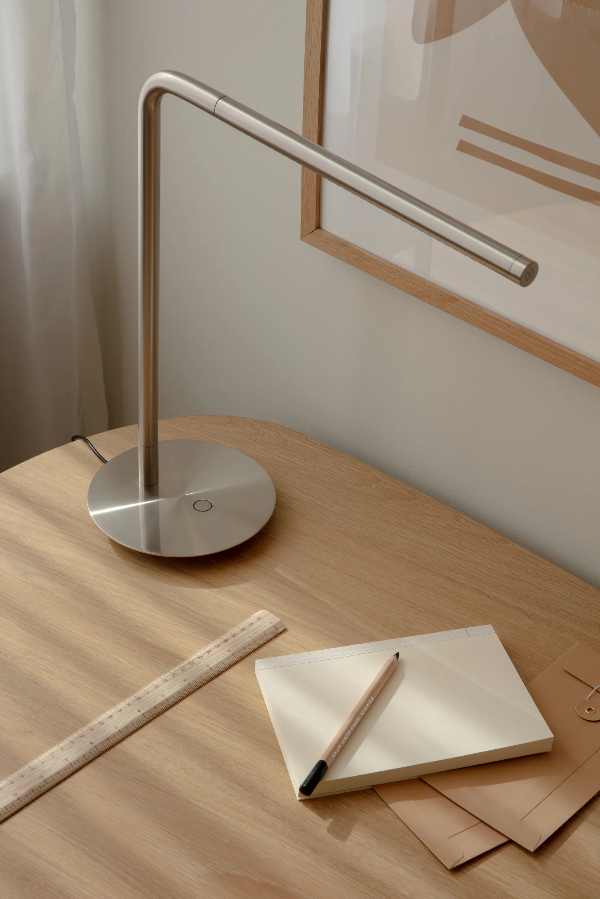 Omni Table 台灯, 钢色 Umage