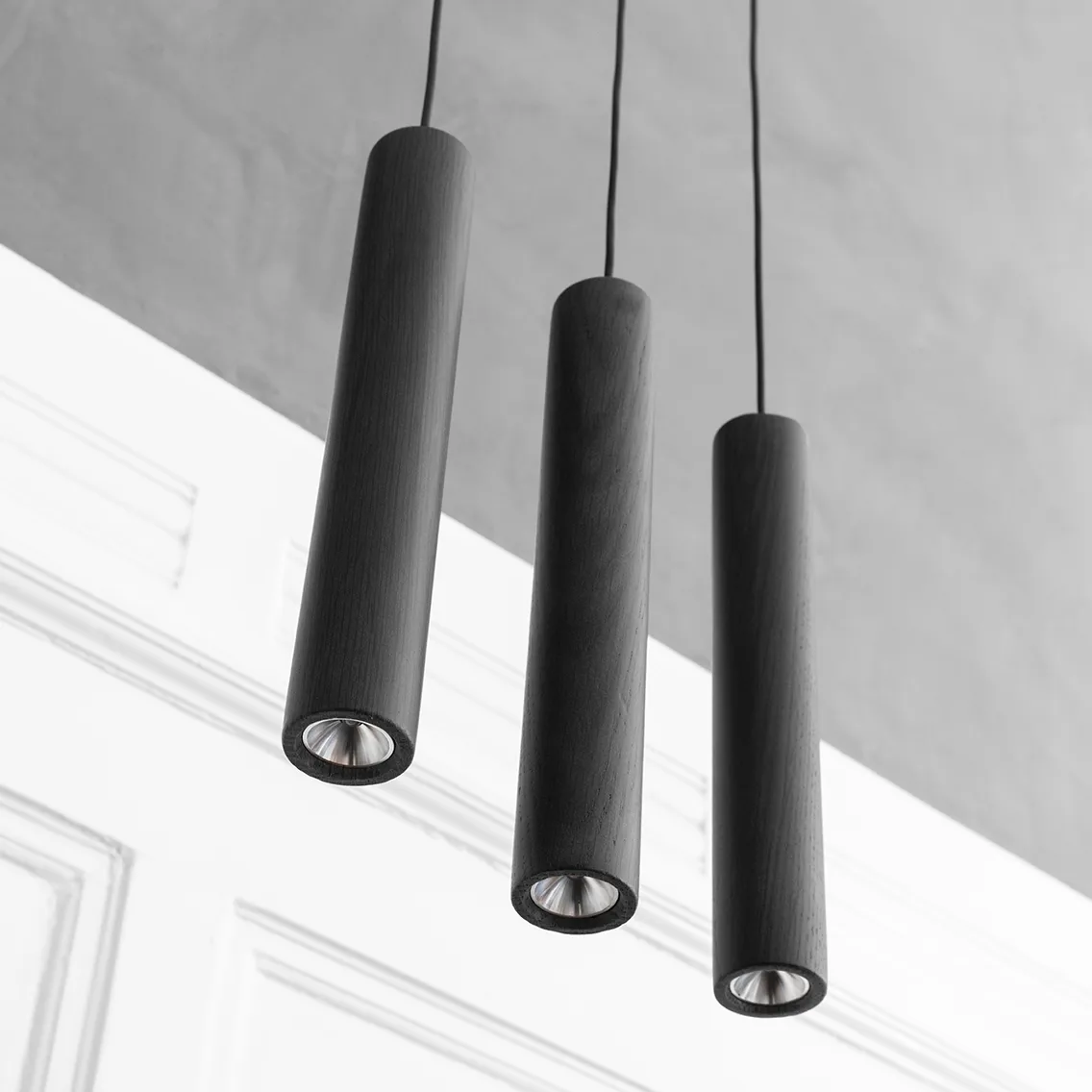 Umage Chimes 原木风吊灯 22cm, 黑色 Umage