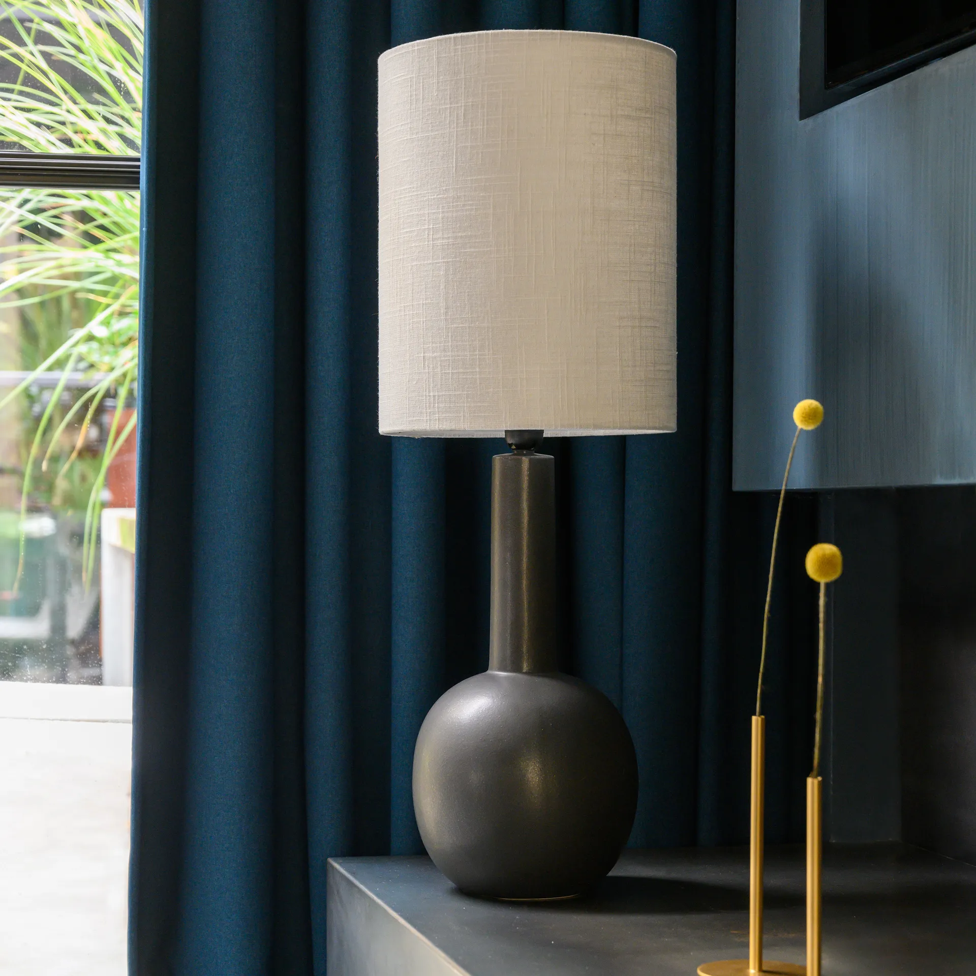 Escape 台灯 76 cm, ebony-白色 URBAN NATURE CULTURE