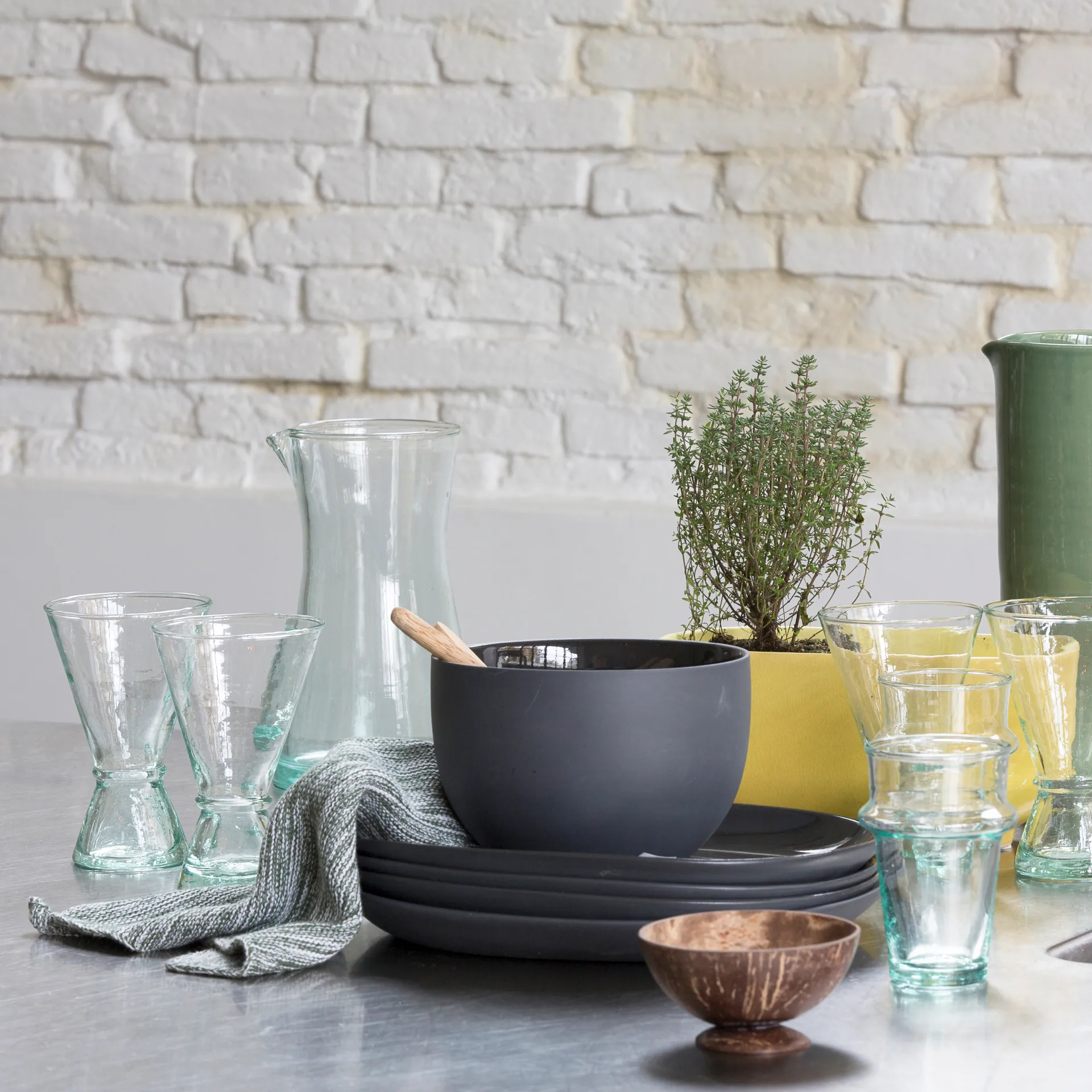 红酒杯 recycled glass medium, Clear-绿色 URBAN NATURE CULTURE