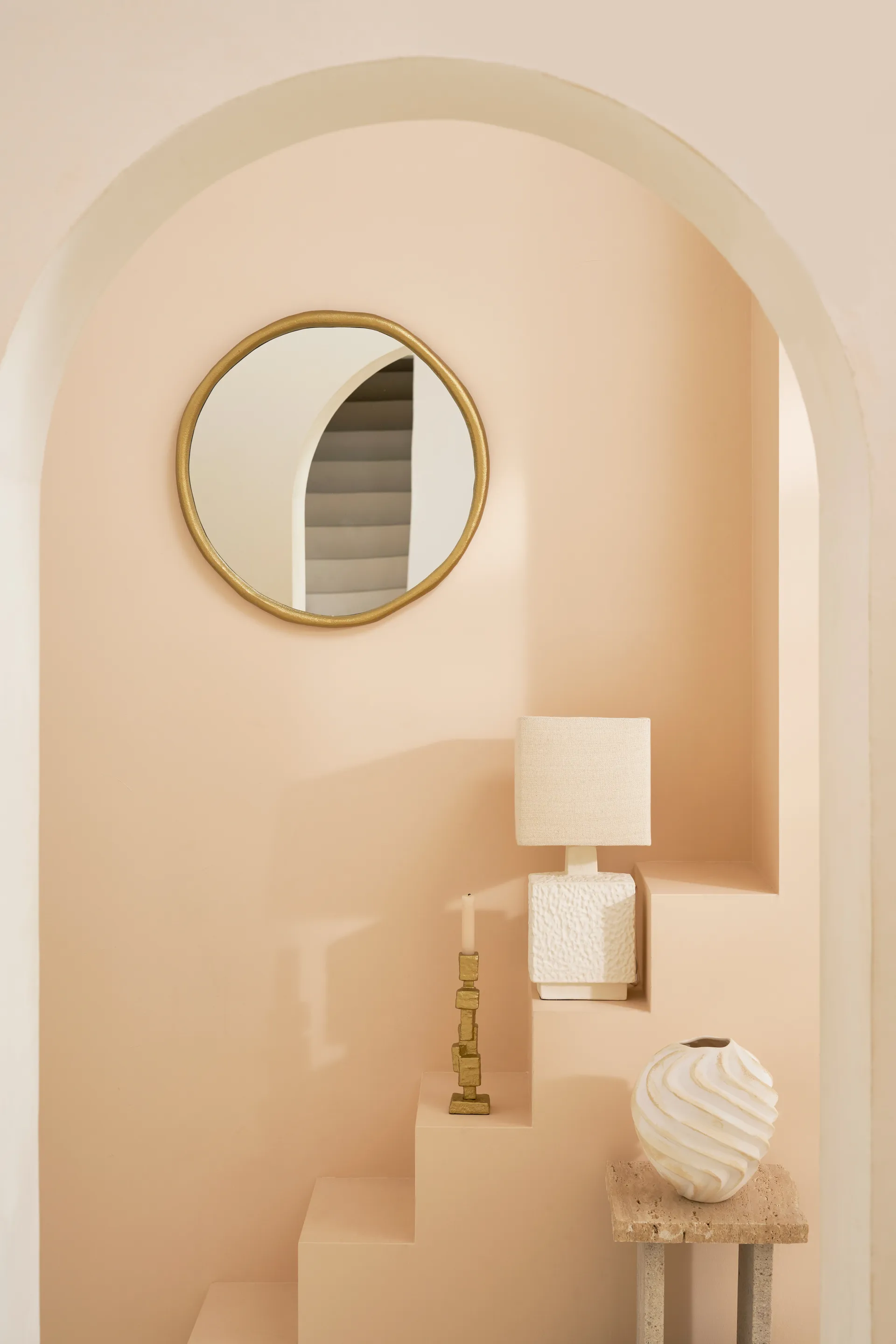 Rox 镜子 Ø60 cm, 金色 URBAN NATURE CULTURE