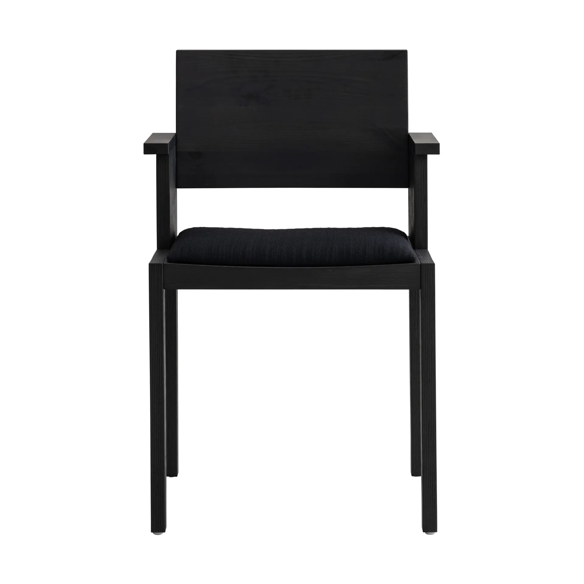 016 Maasto  dining armchair, 黑色染色松木_黑色软垫座椅 Vaarnii
