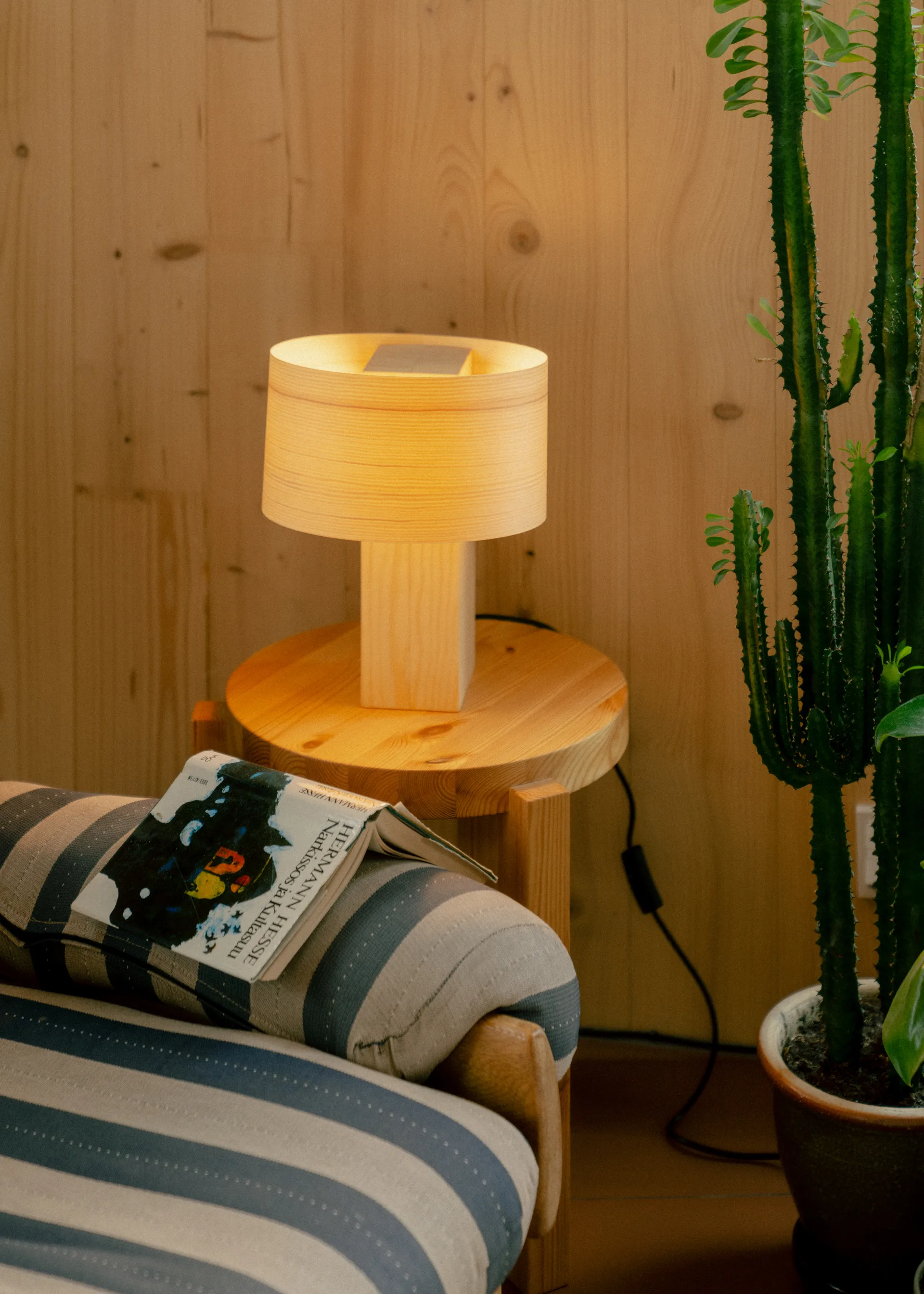 018 Hoop Table Lamp 台灯, 哑光油蜡处理松木_23cm Vaarnii