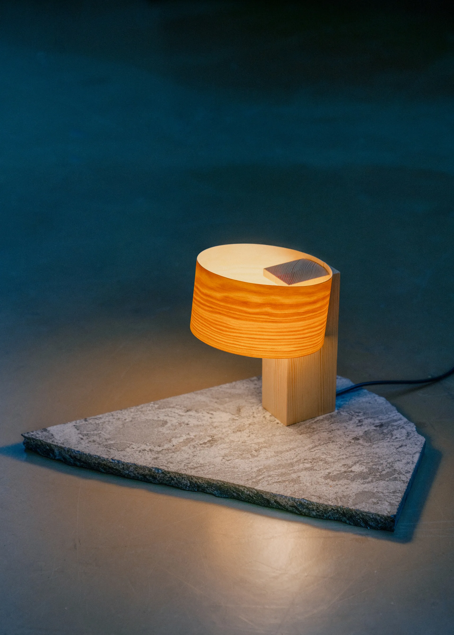 018 Hoop Table Lamp 台灯, 哑光油蜡处理松木_23cm Vaarnii