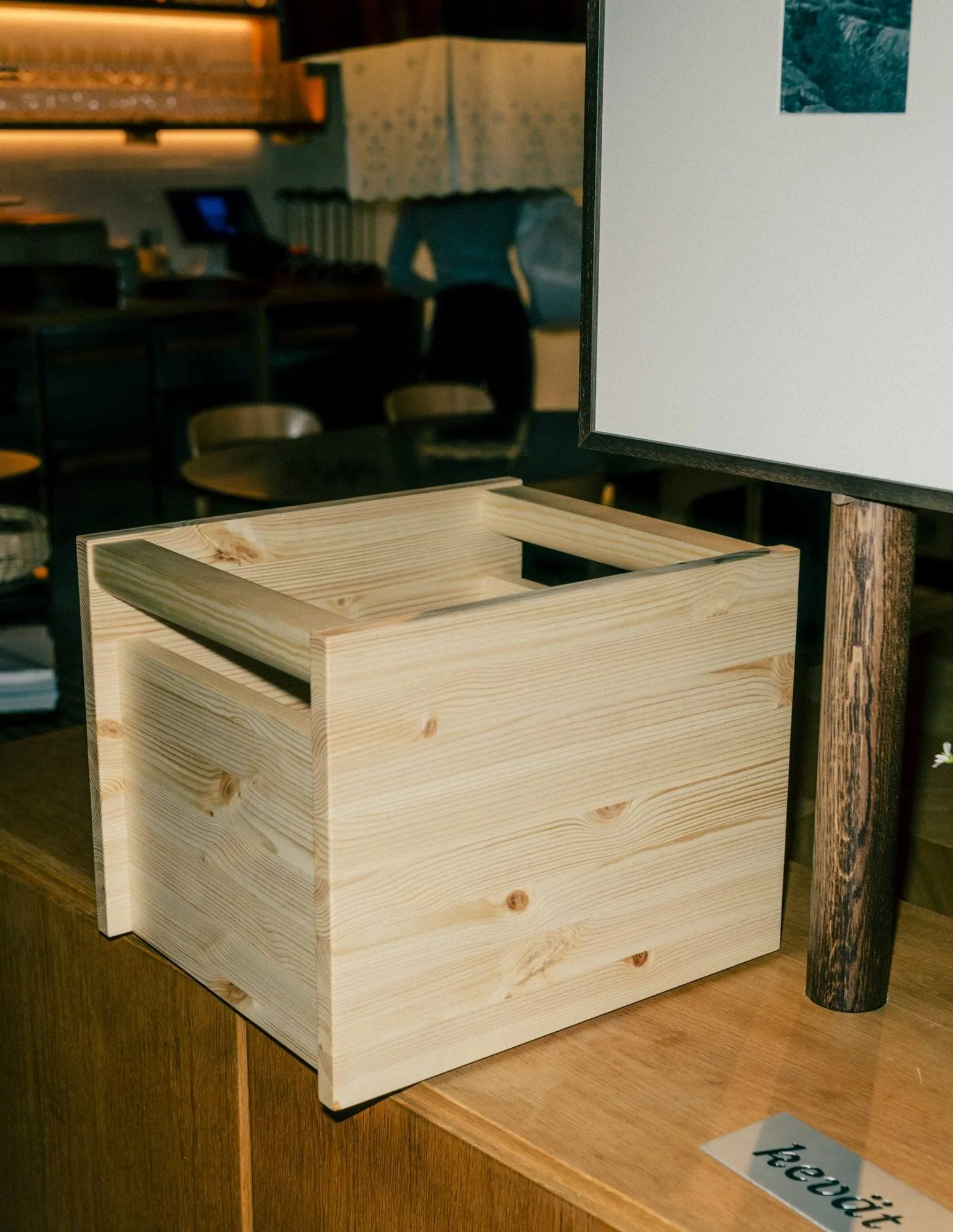 020 Koppa Crate 收纳箱, 油蜡处理松木，large 38x43x36cm Vaarnii