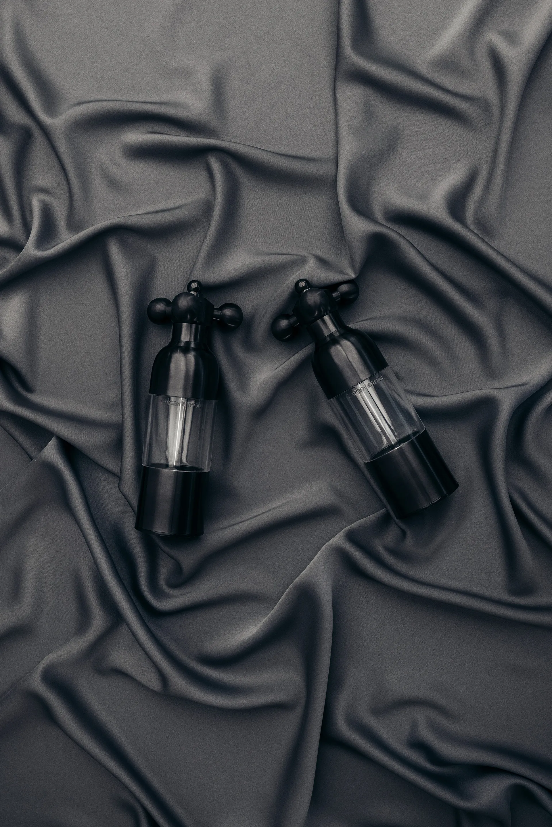 Axia salt- and pepper mill set, Matt 黑色 Vargen & Thor