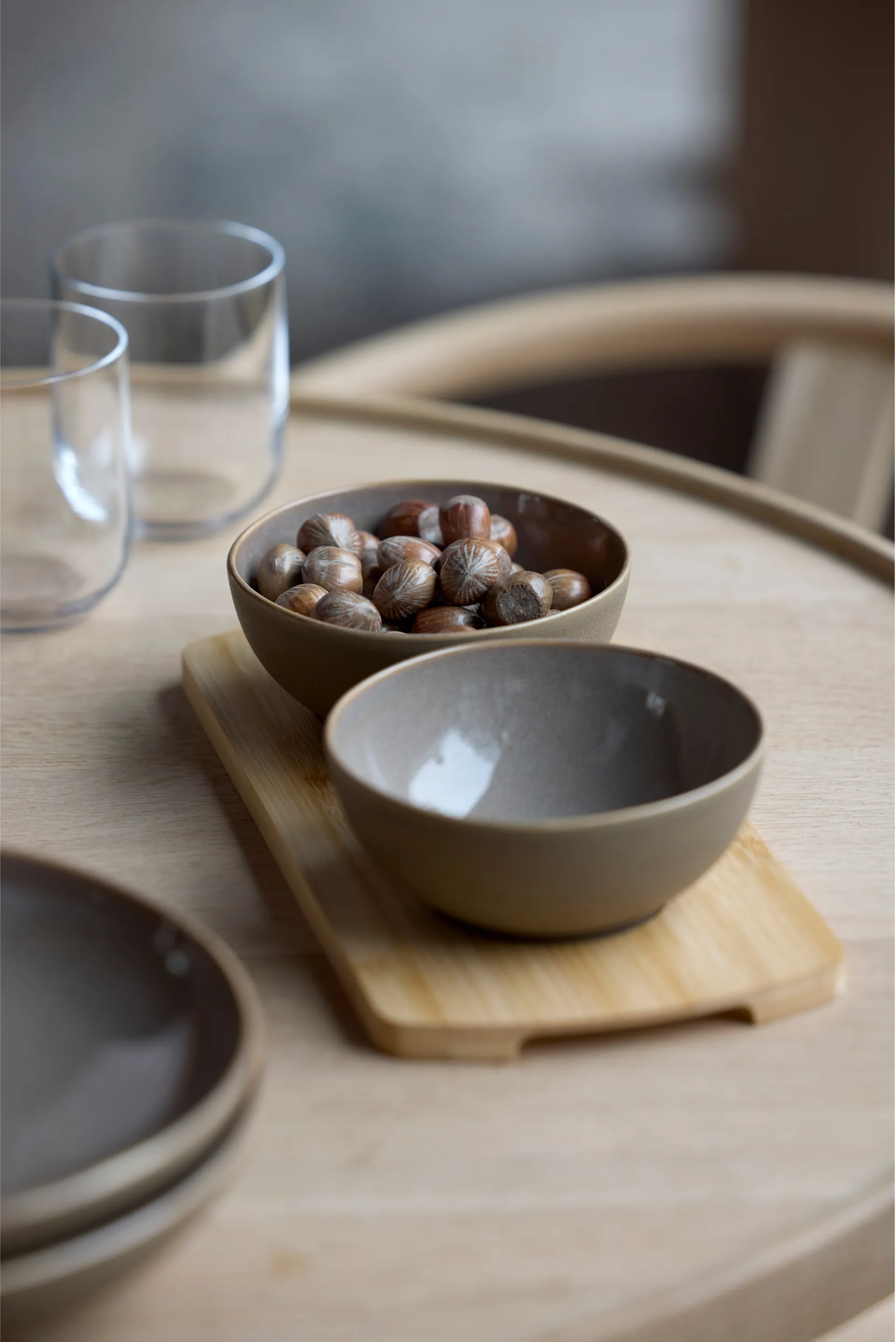 Shoku bamboo 托盘 with 2 bowls, Warm 褐色 Villa Collection