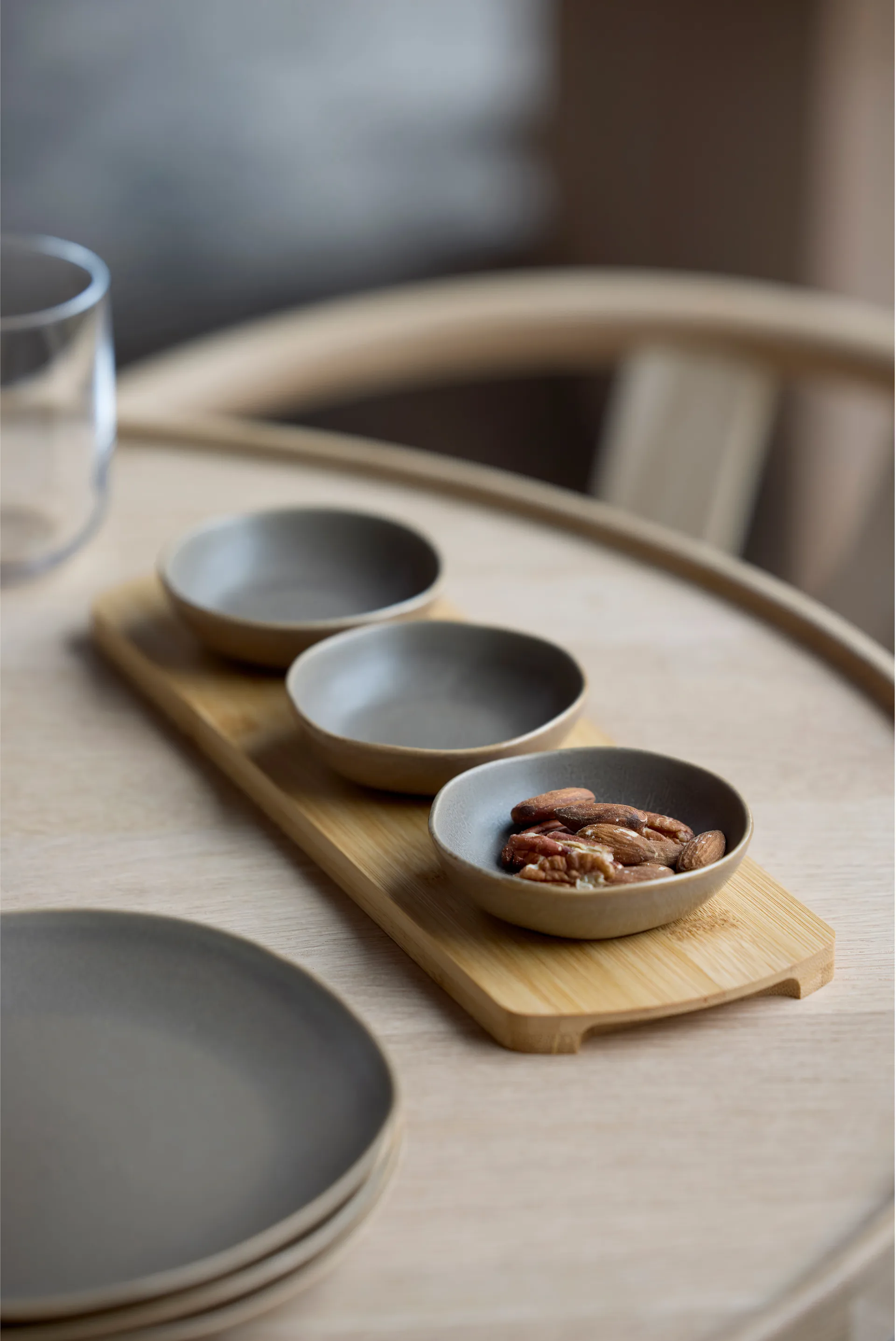 Shoku bamboo 托盘 with 3 bowls, Warm 褐色 Villa Collection