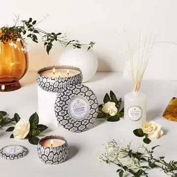Maison Blanc 迷你铁盒香薰蜡烛25小时 - Gardenia Colonia - Voluspa