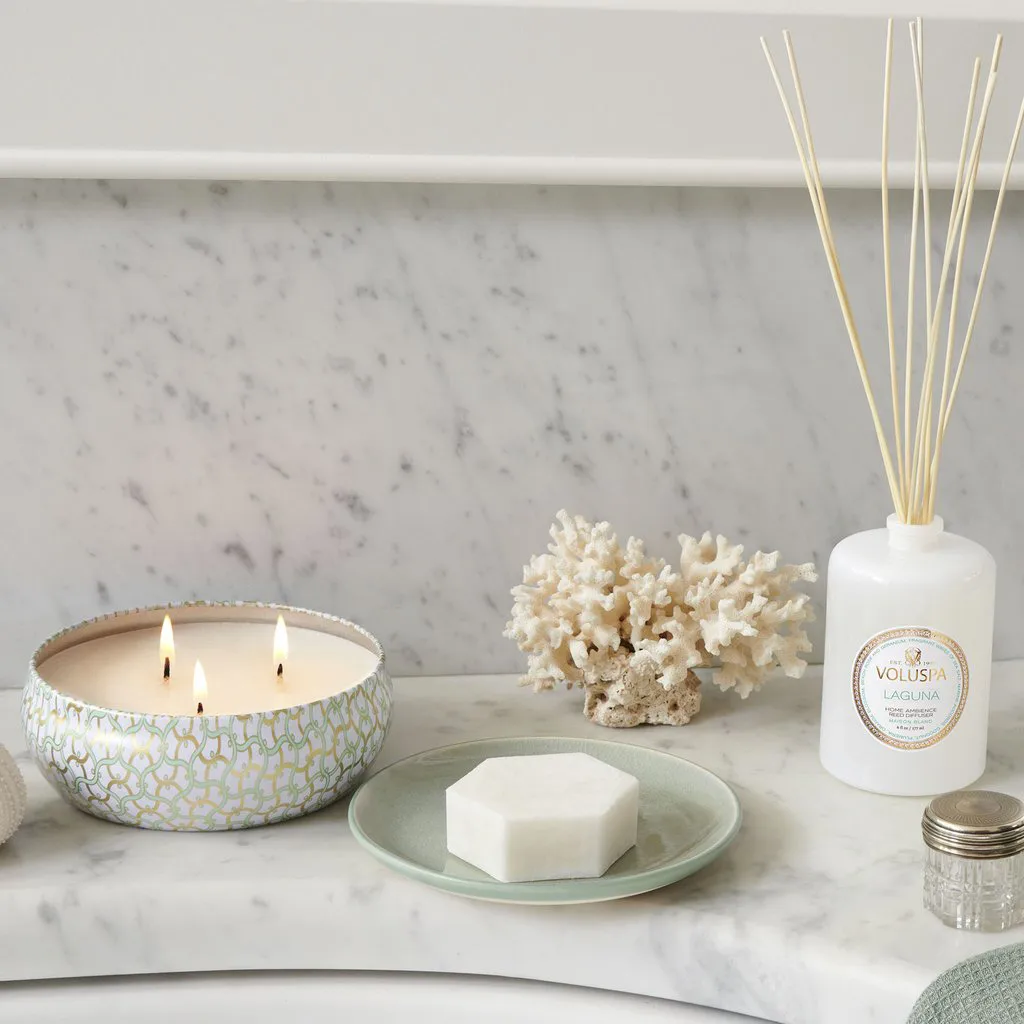 Maison Blanc 三芯铁盒香薰蜡烛40小时, Laguna Voluspa