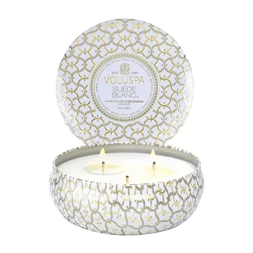 Maison Blanc 三芯铁盒香薰蜡烛40小时 - 白色绒面香 - Voluspa