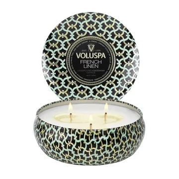 Maison Noir 三芯铁盒香薰蜡烛40小时 - 法式亚麻香 - Voluspa