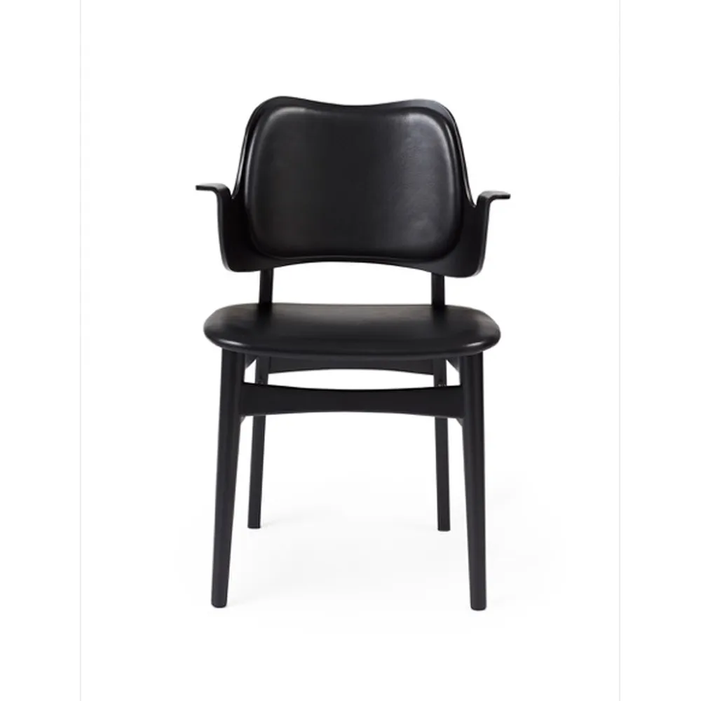 Gesture 椅子，软包座椅与靠背, 皮革 prescott 207 黑色, 黑色 涂漆的 beech legs, upholstered seat, upholstered back Warm Nordic
