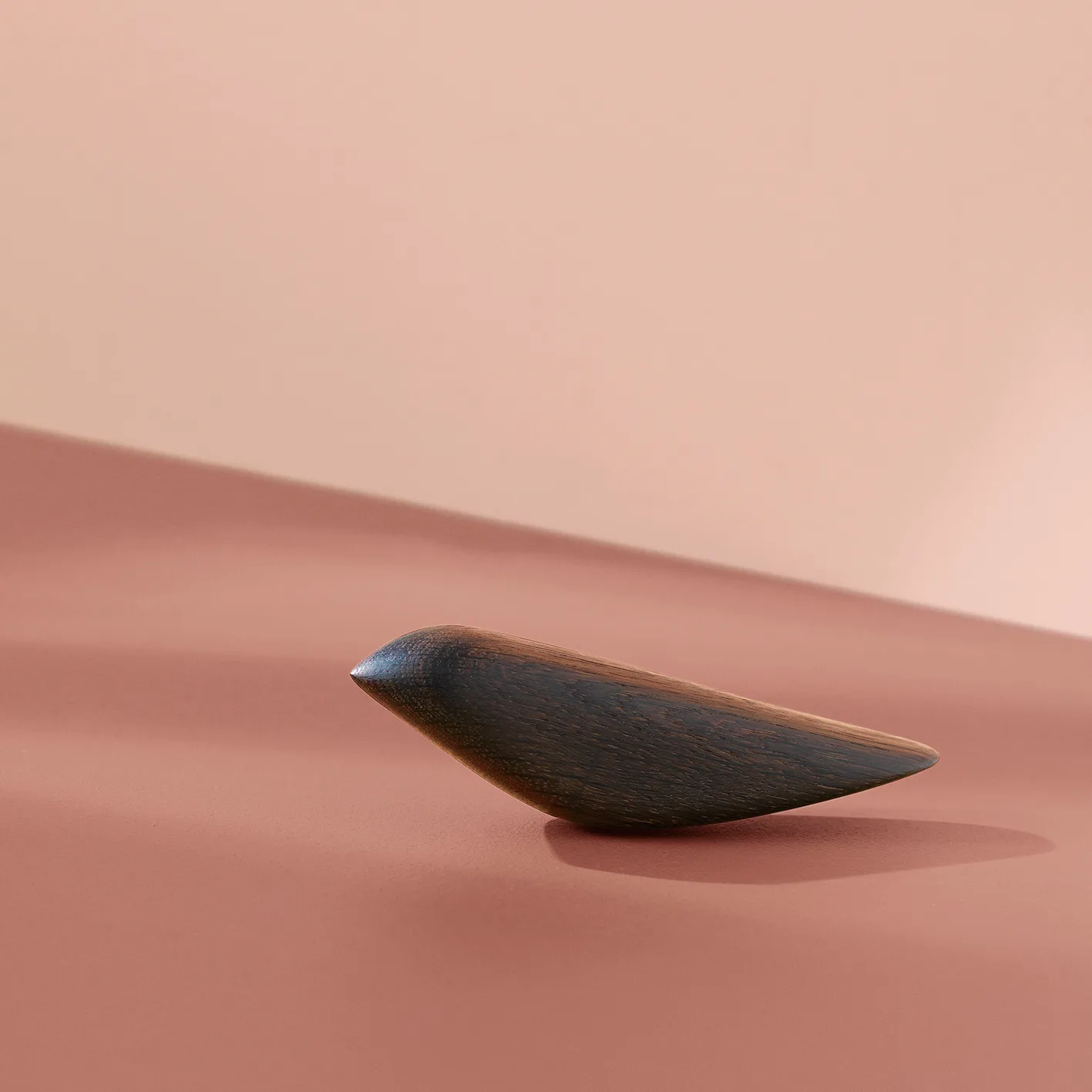 Twirling Bird decoration L, smoked oak Warm Nordic