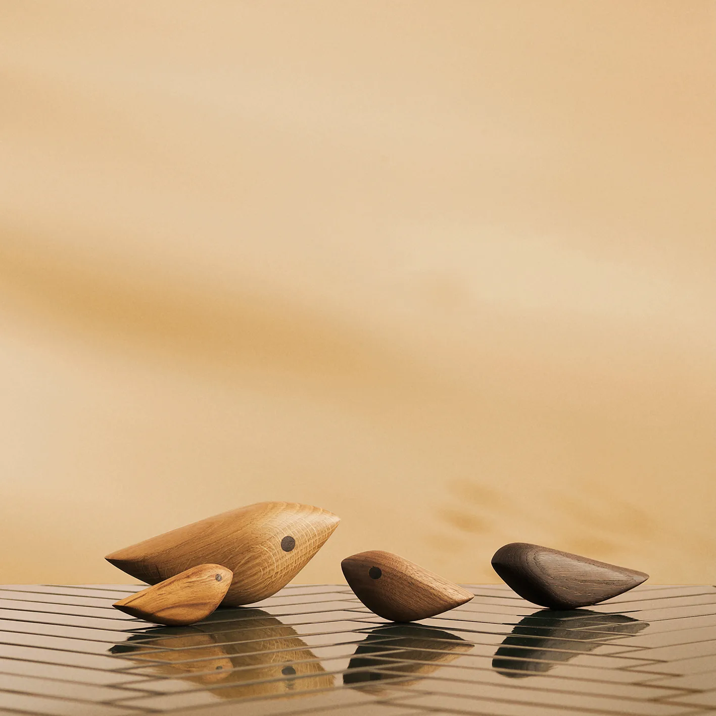 Twirling Bird decoration L, smoked oak Warm Nordic