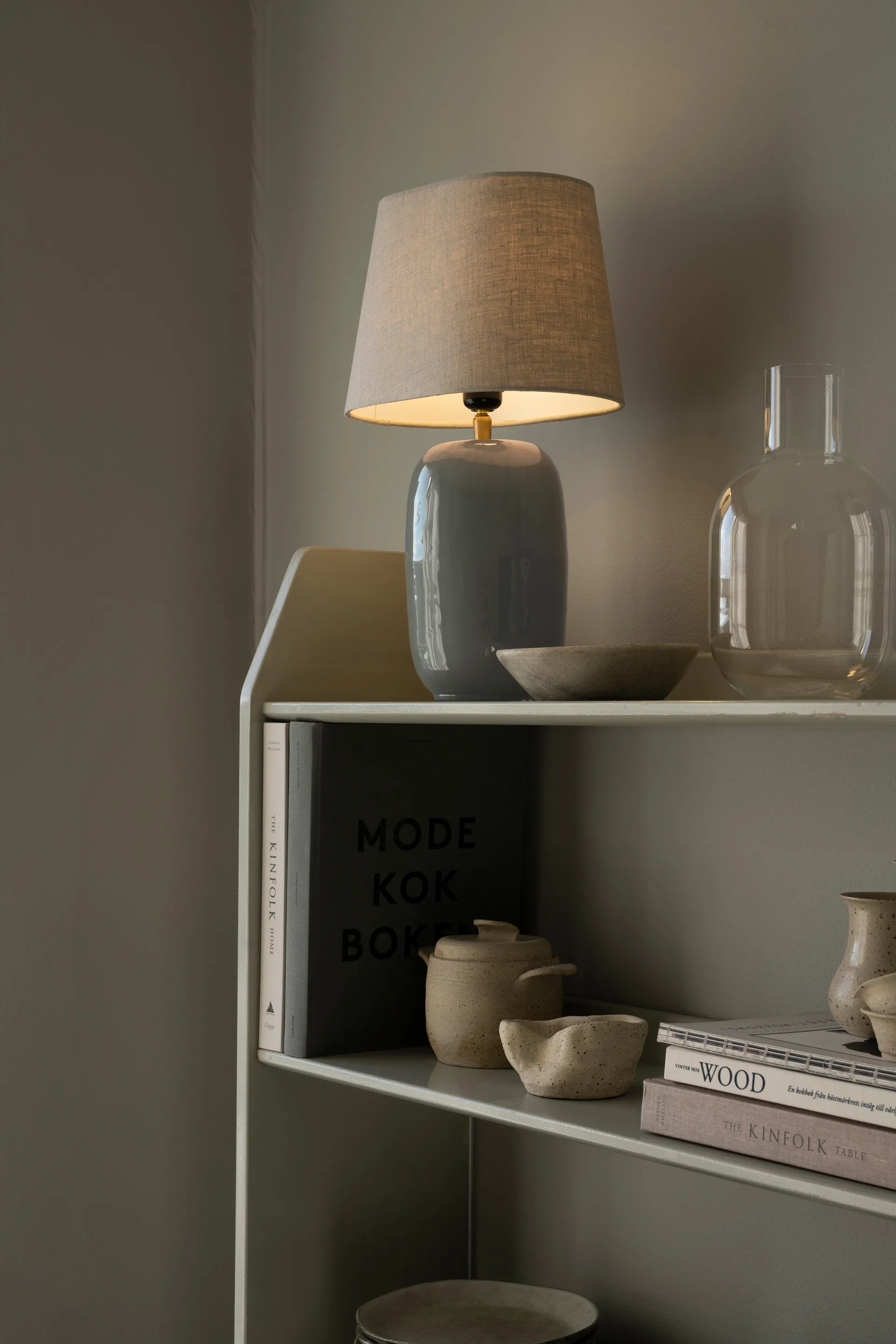 Emily 灯座 Ø12x28,5 cm, Dusty 绿色 Watt & Veke